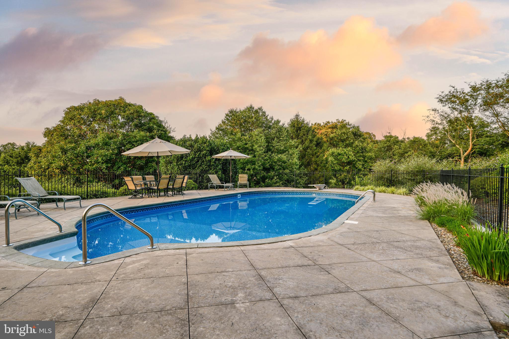 WORTHINGTON VALLEY - Residential