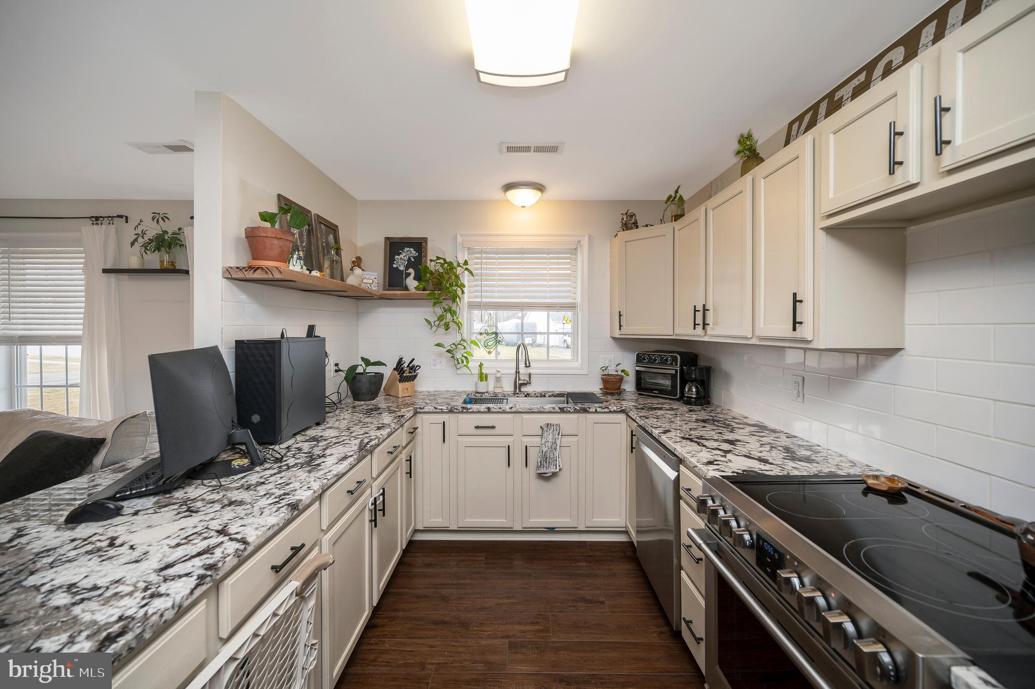 THE MEADOWS - Residential Lease