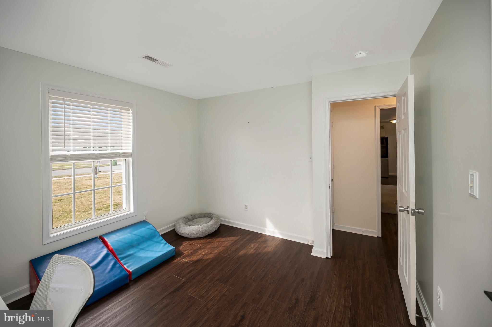 THE MEADOWS - Residential Lease