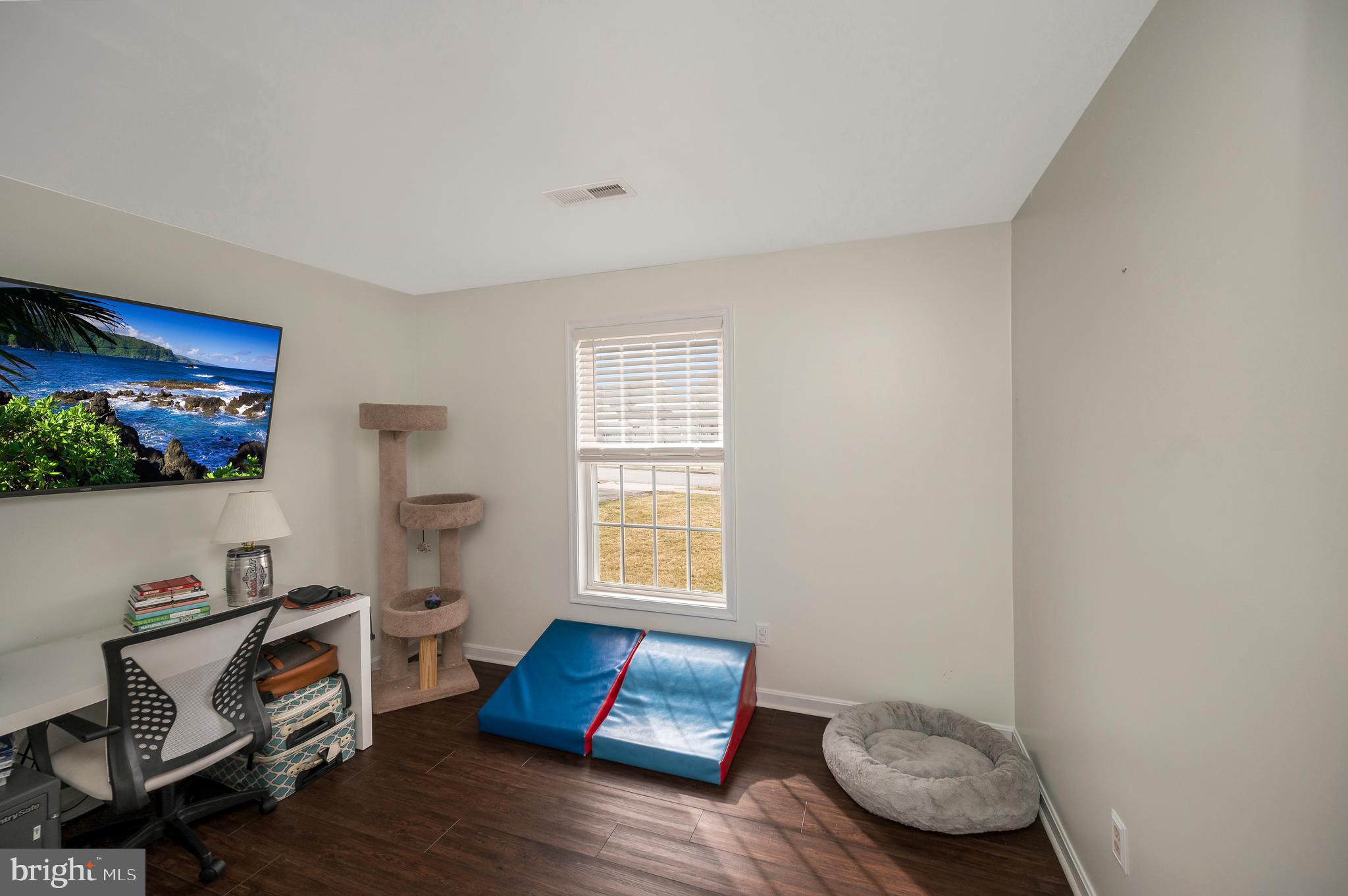 THE MEADOWS - Residential Lease