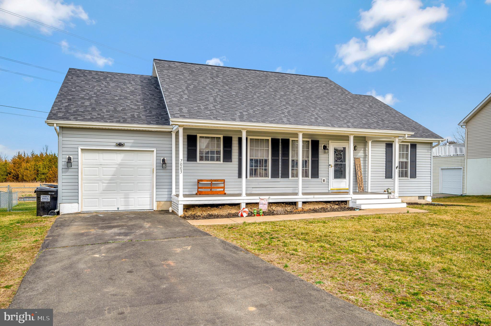 THE MEADOWS - Residential Lease