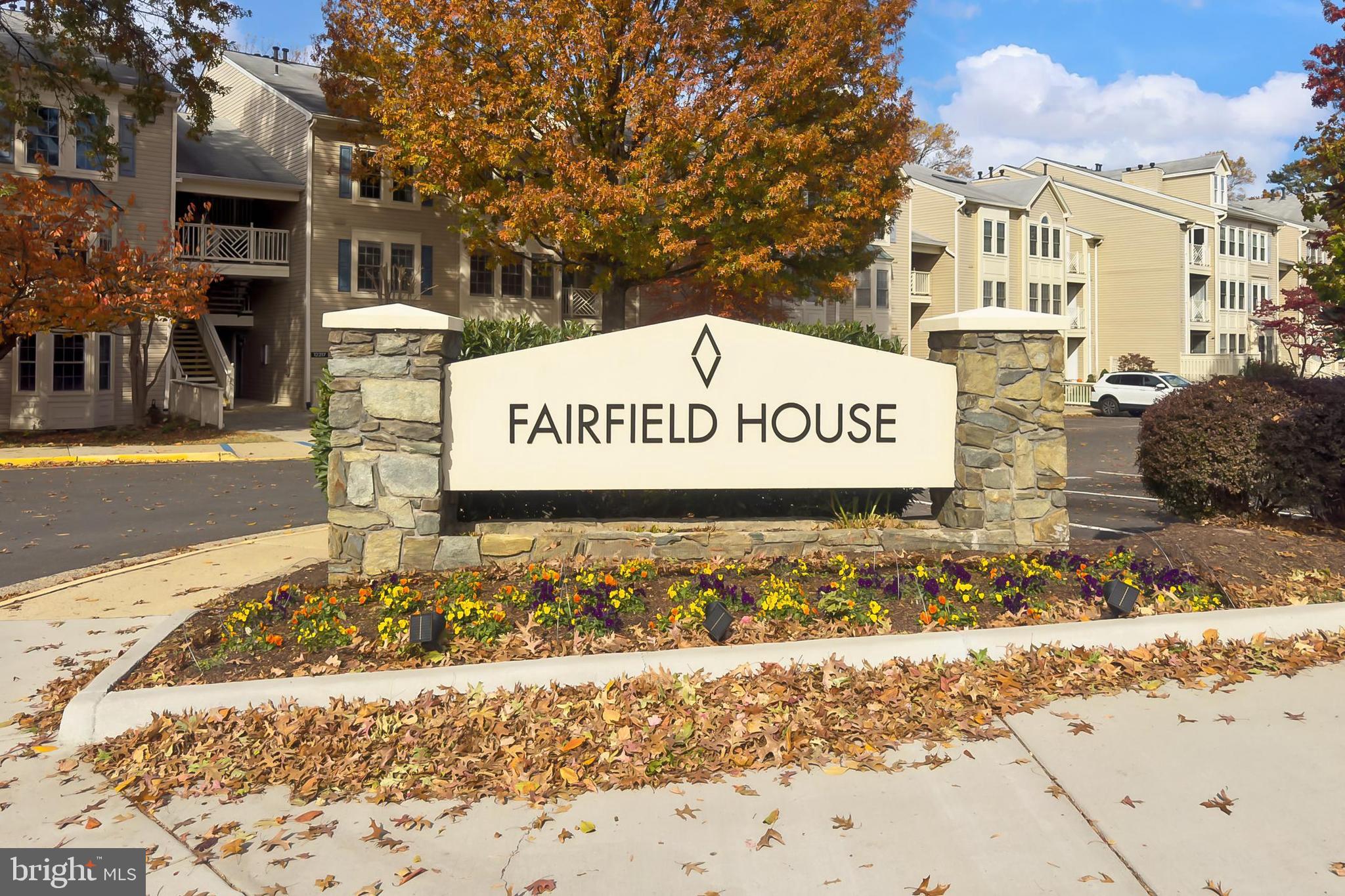 FAIRFIELD HOUSE - Residential