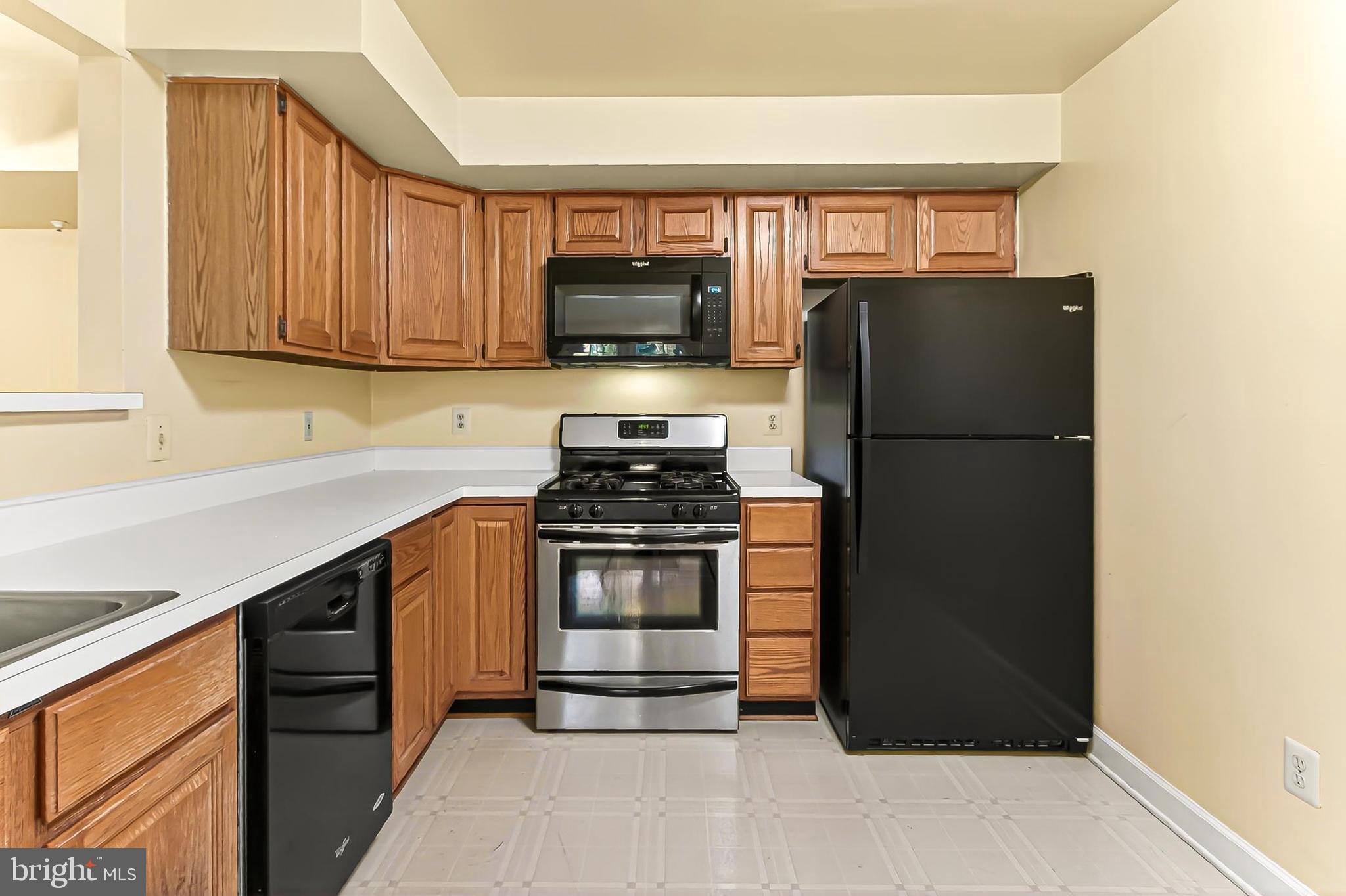 FAIRFIELD HOUSE - Residential