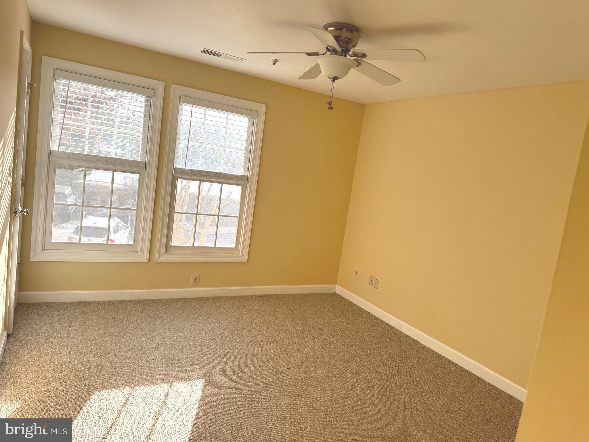 FAIRFIELD HOUSE - Residential