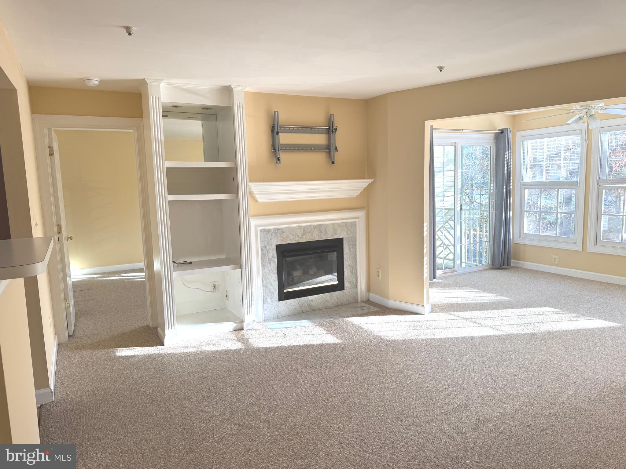 FAIRFIELD HOUSE - Residential