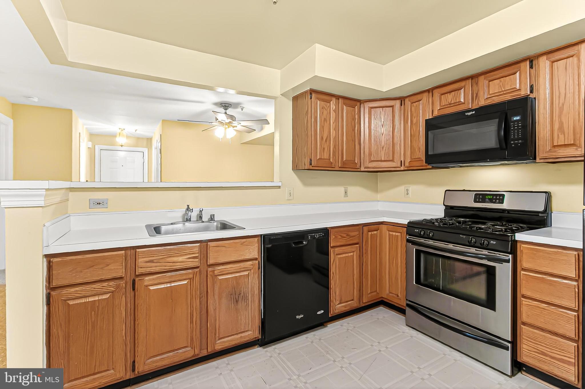 FAIRFIELD HOUSE - Residential