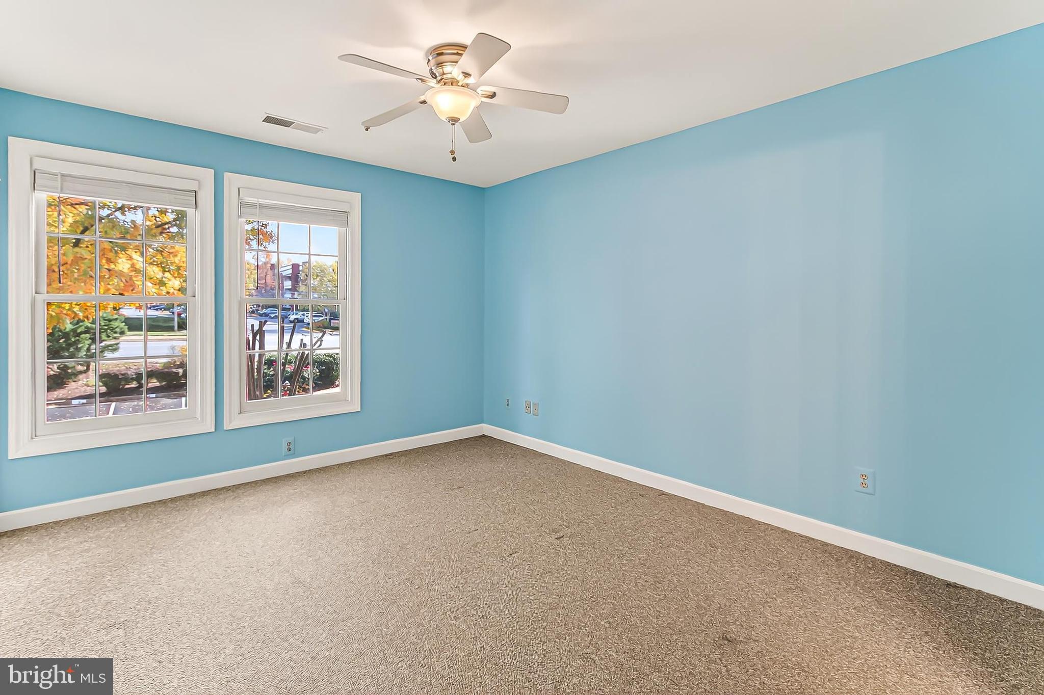 FAIRFIELD HOUSE - Residential