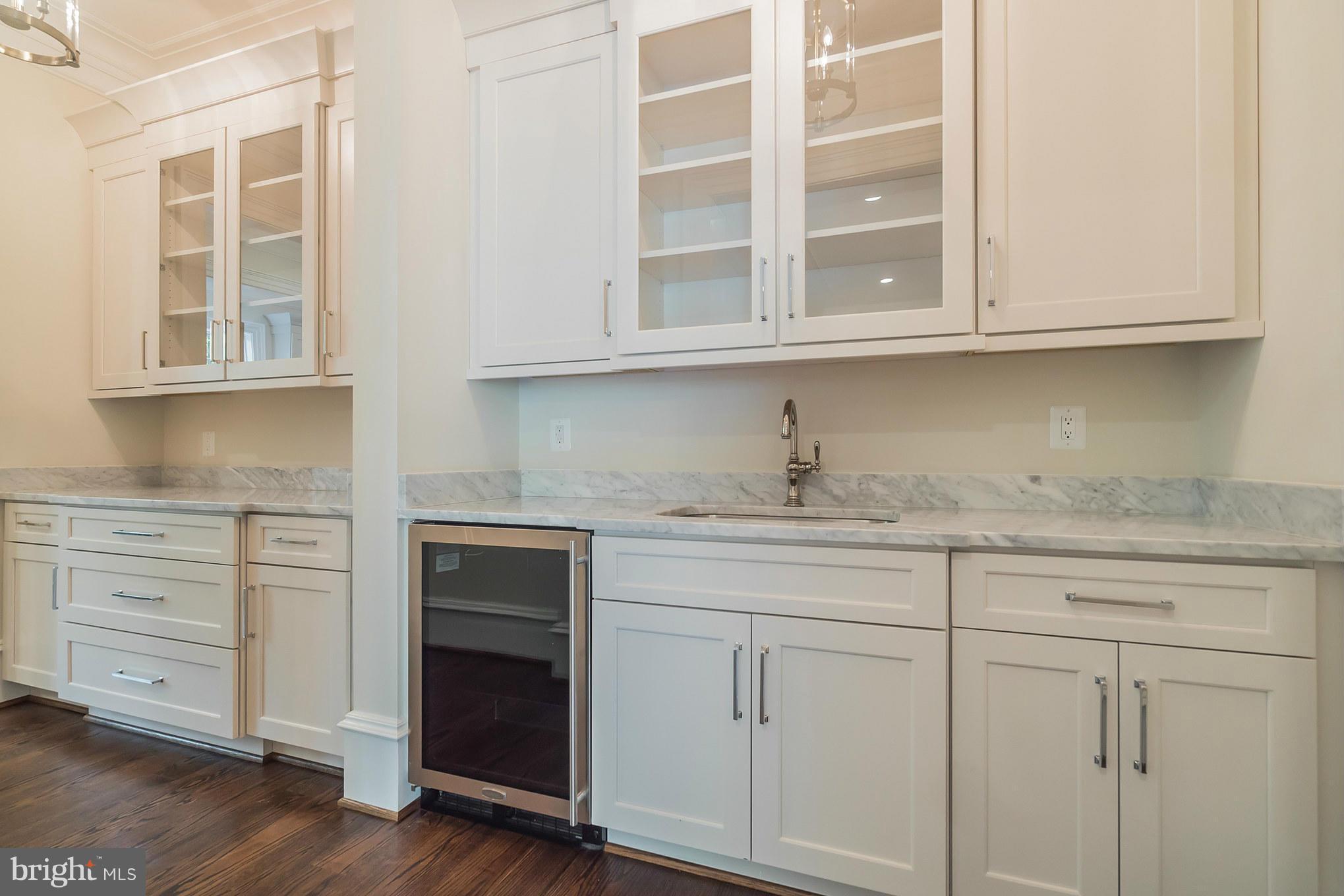 WOODLAND ACRES - Residential