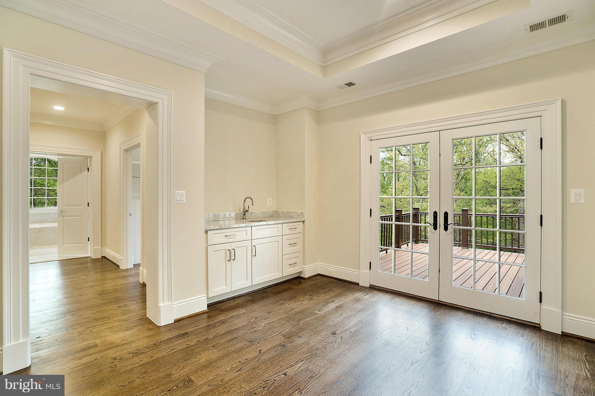 WOODLAND ACRES - Residential