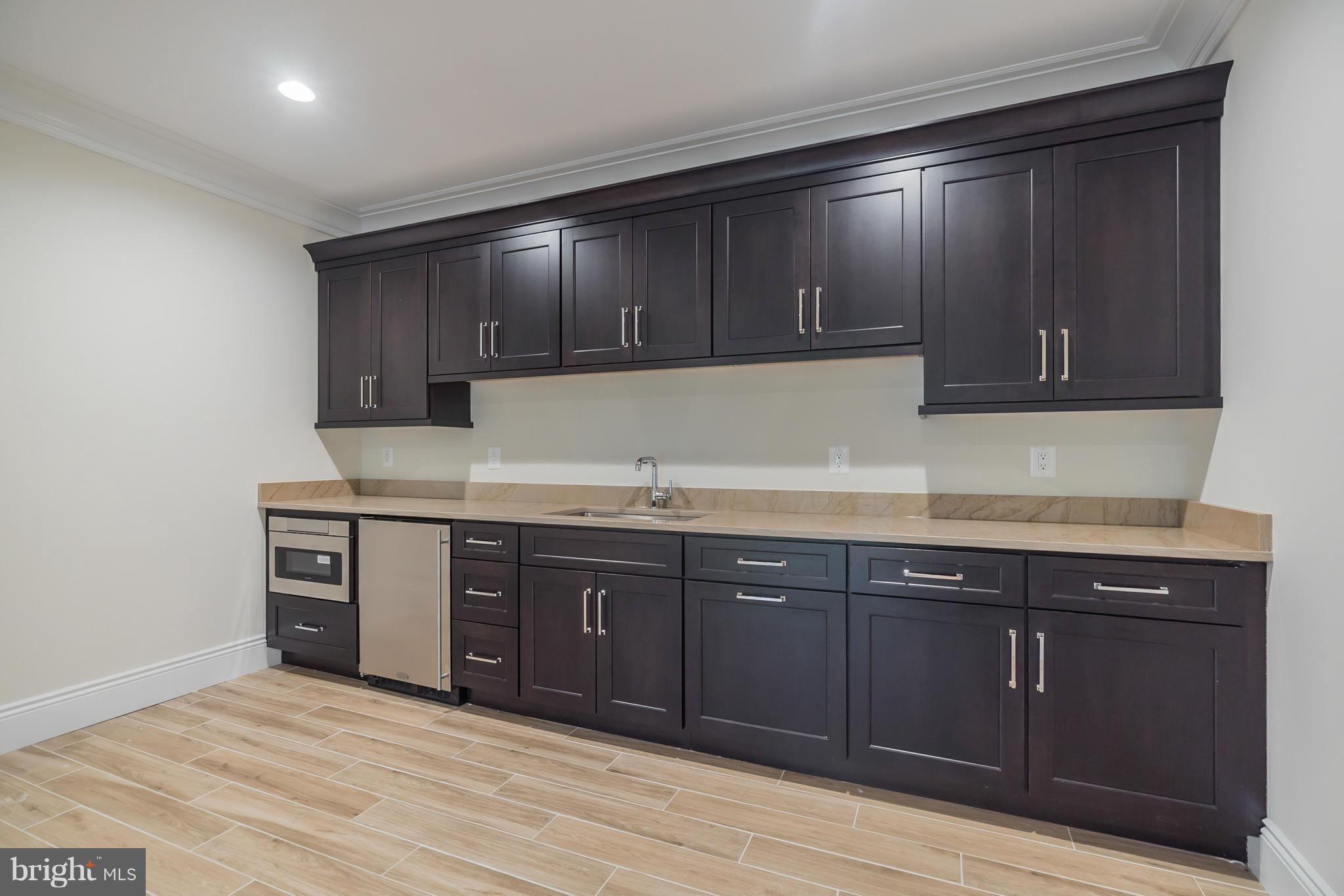 WOODLAND ACRES - Residential