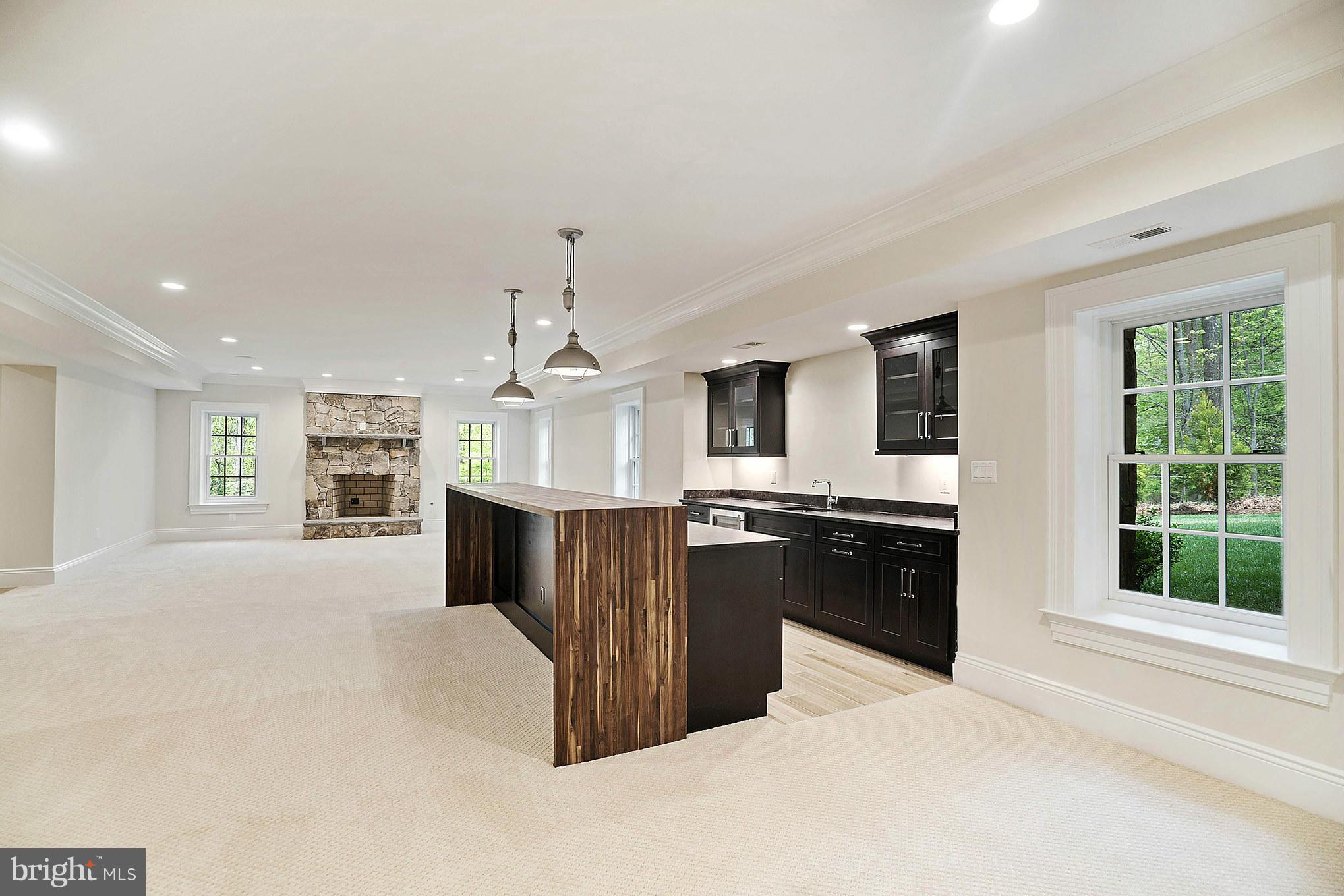 WOODLAND ACRES - Residential