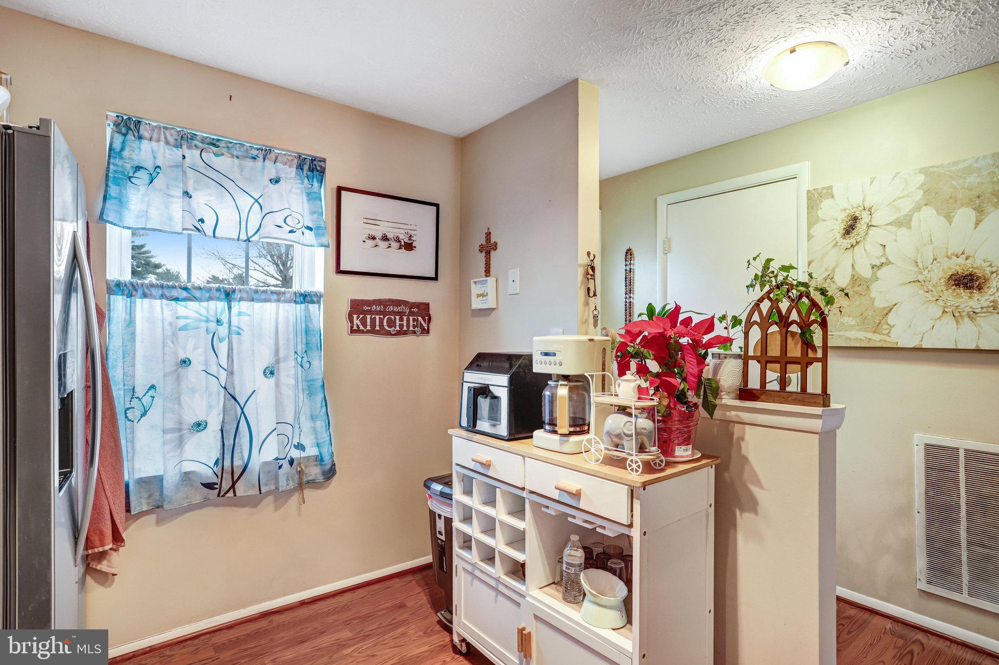 GUNNERS LAKE VILLAGE - Residential