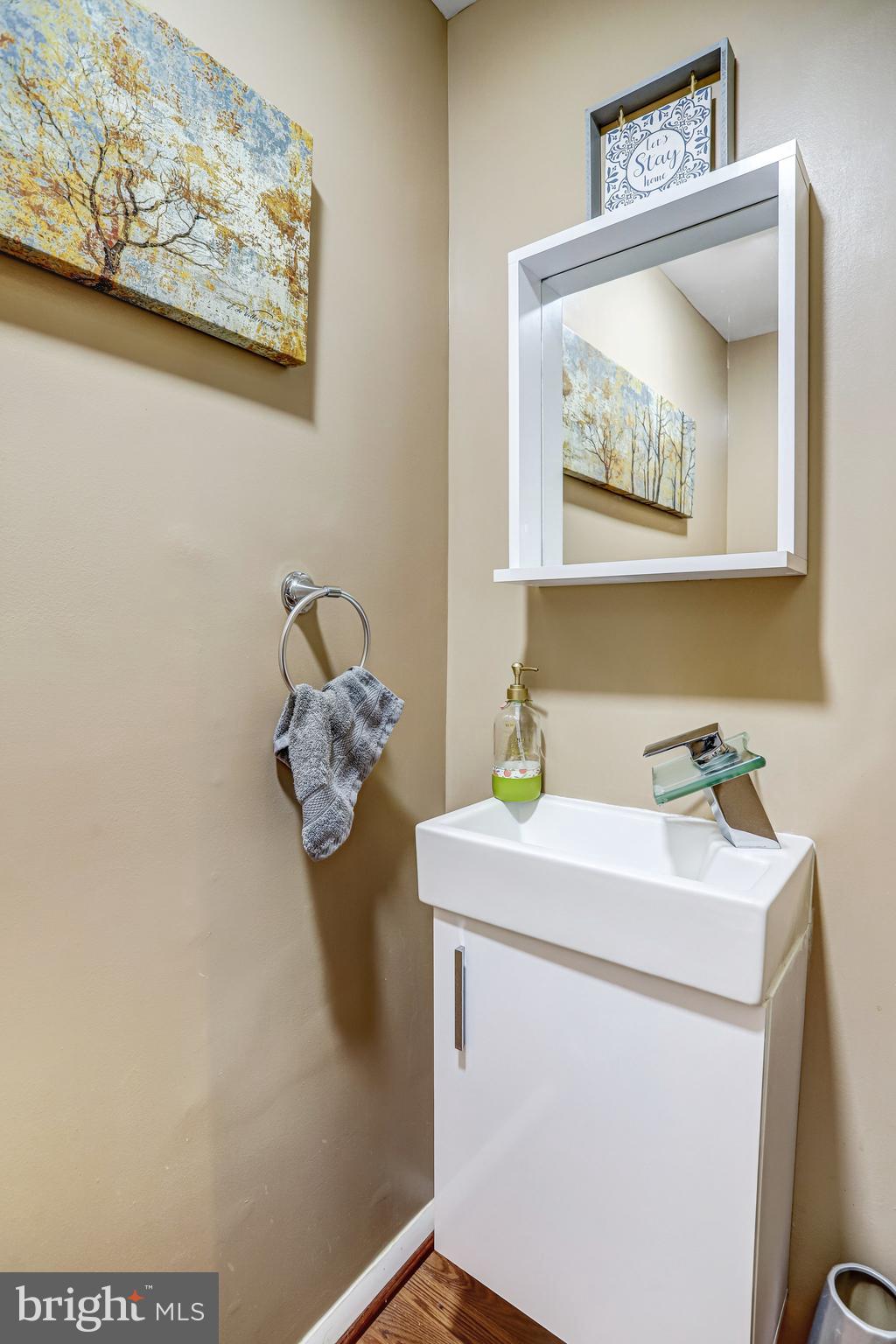 GUNNERS LAKE VILLAGE - Residential