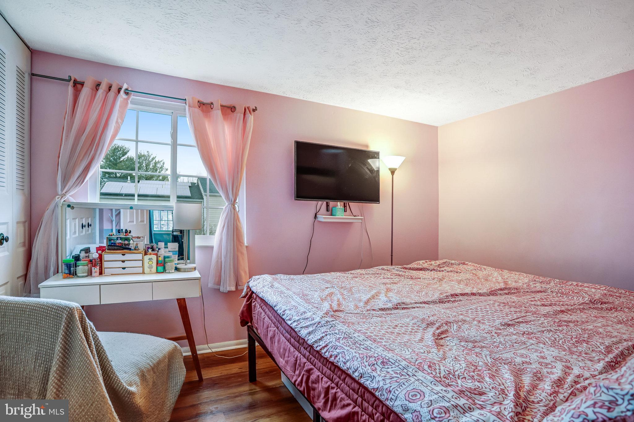 GUNNERS LAKE VILLAGE - Residential