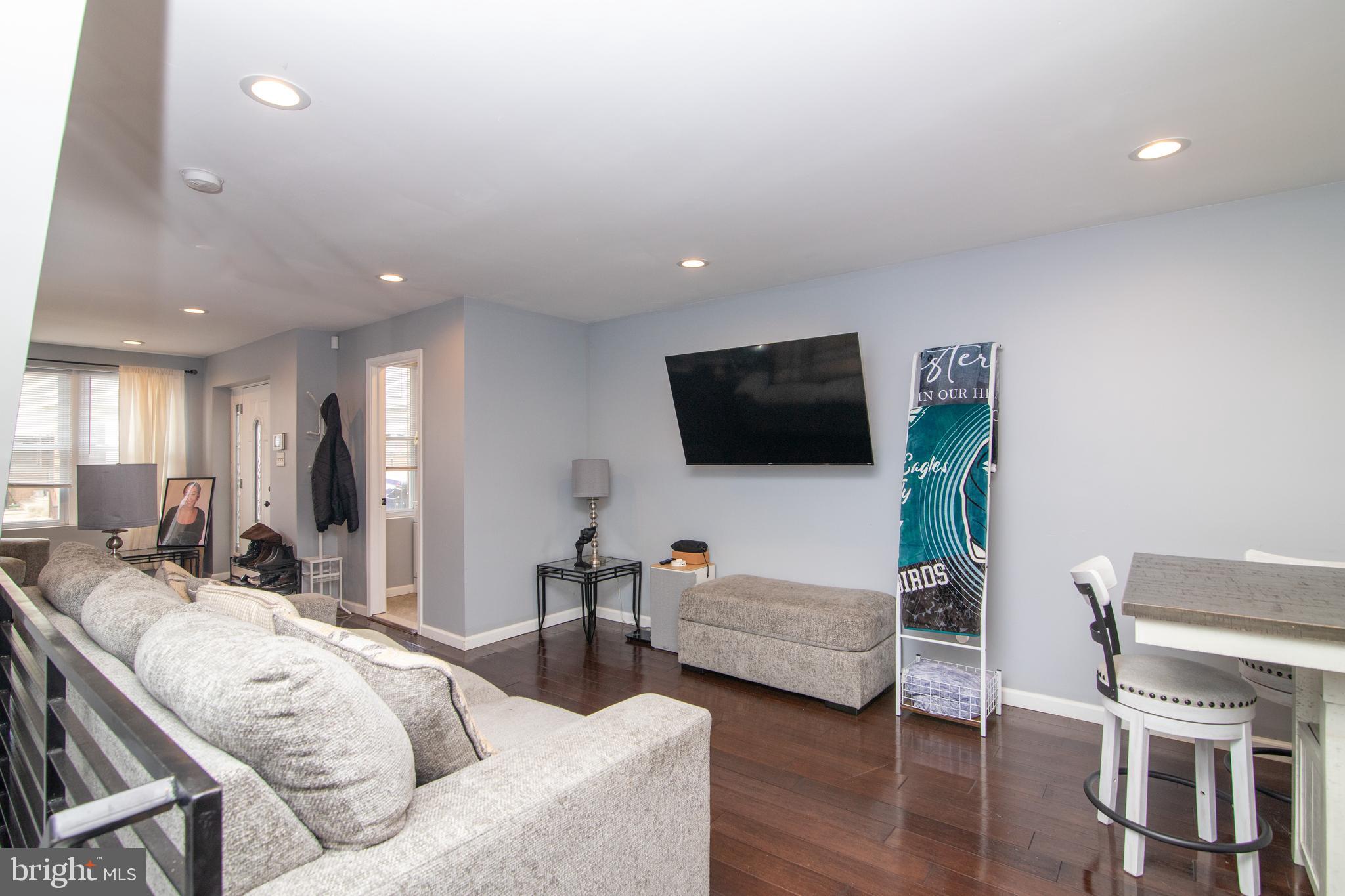 GERMANTOWN (EAST) - Residential