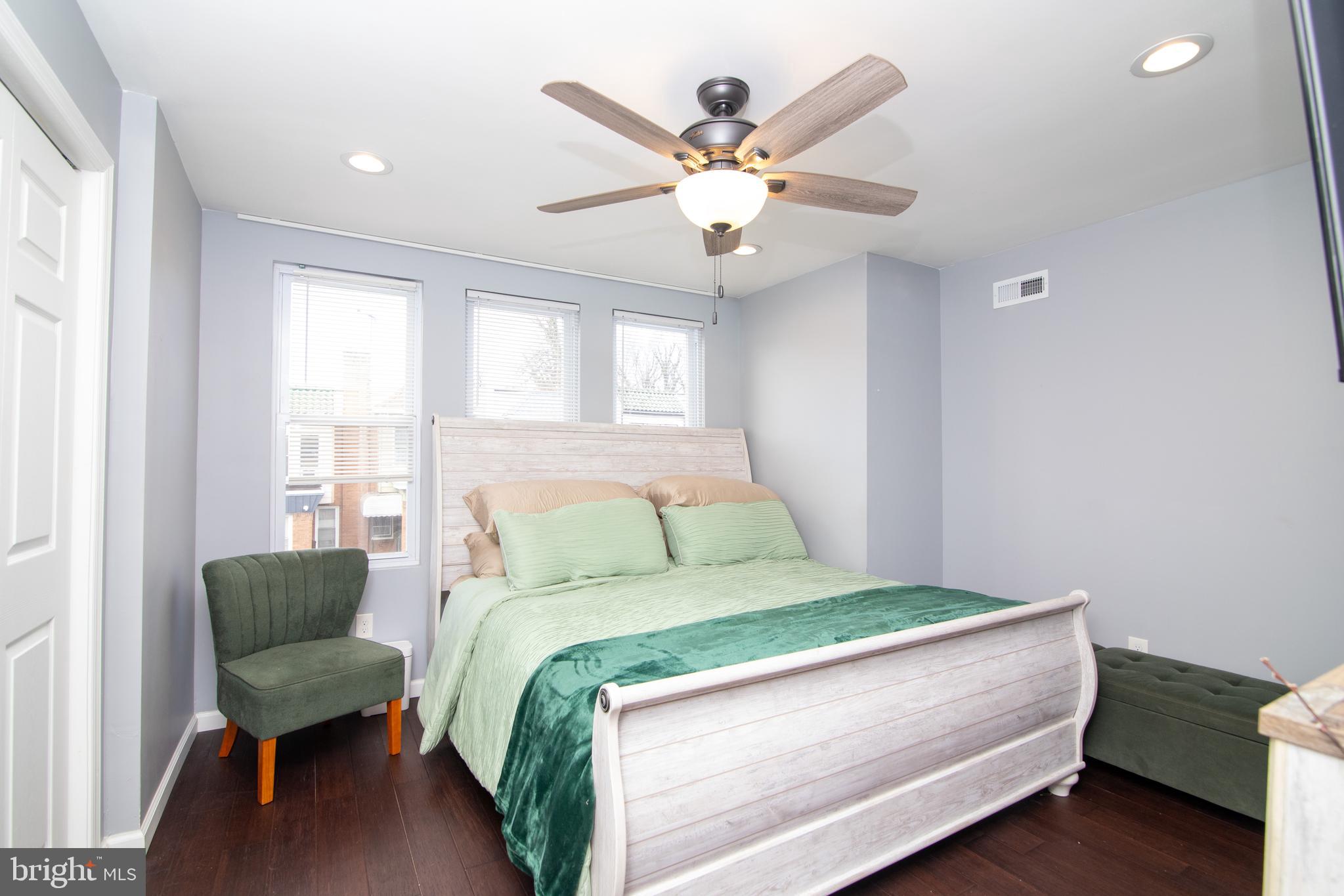 GERMANTOWN (EAST) - Residential