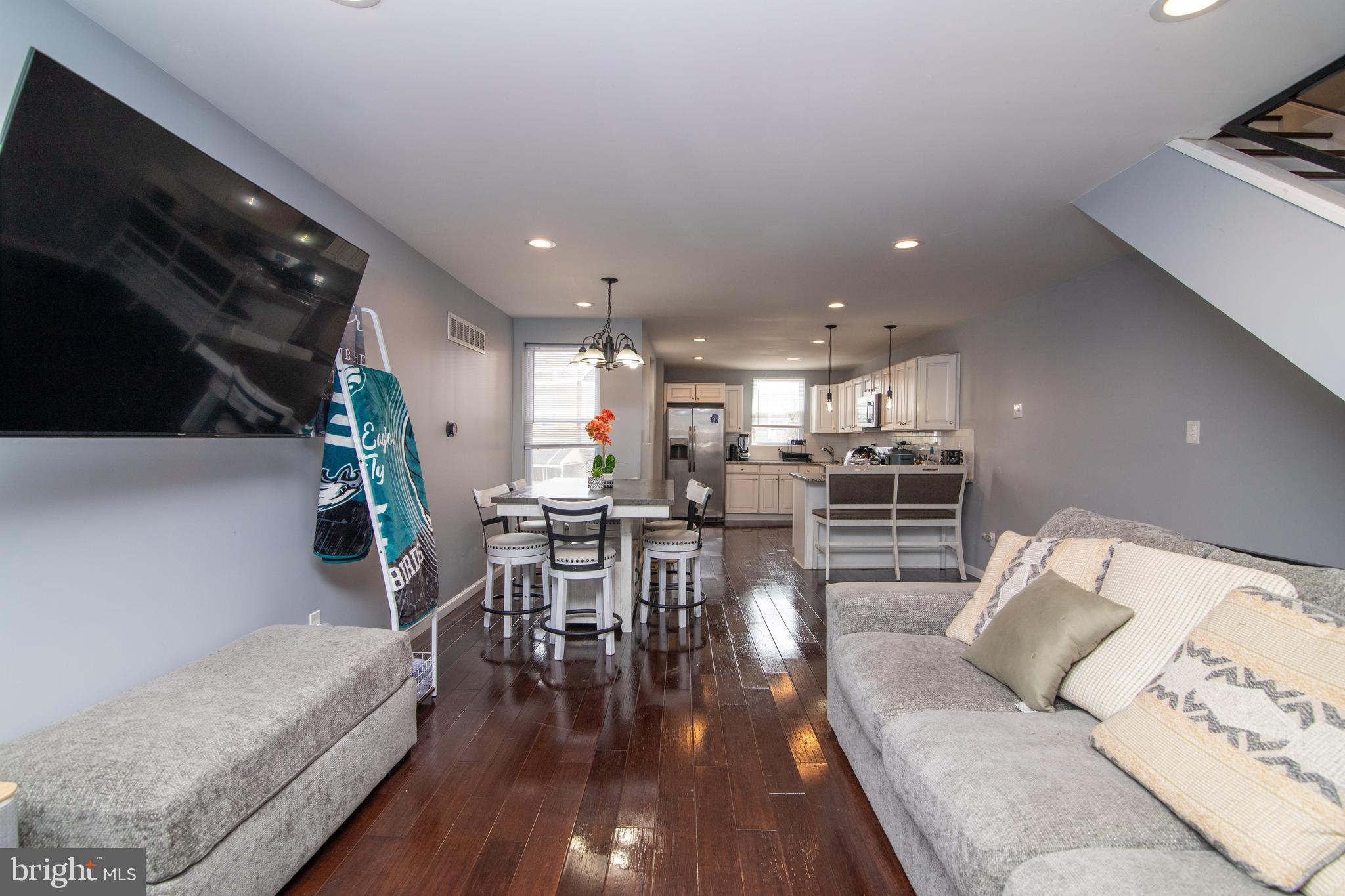 GERMANTOWN (EAST) - Residential