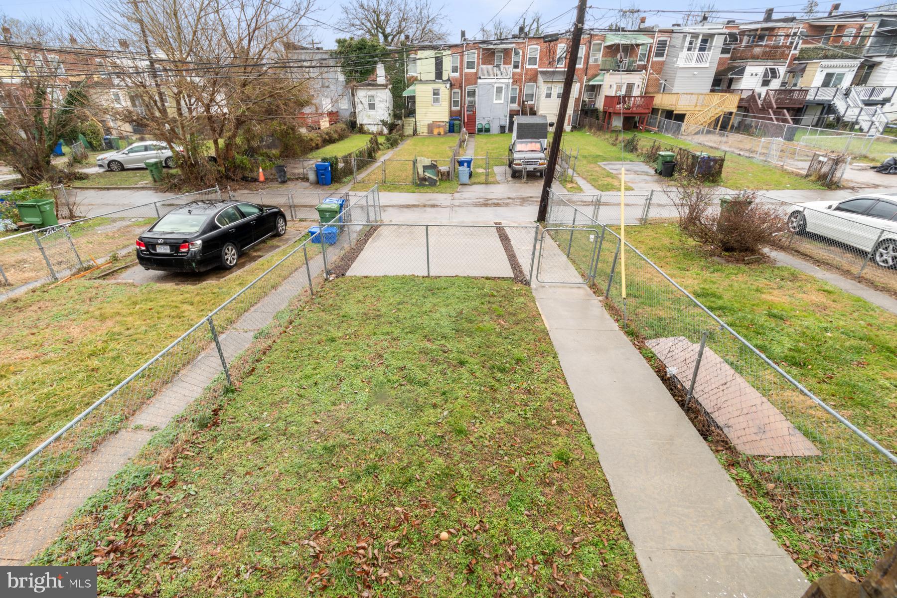 GREENSPRING - Residential