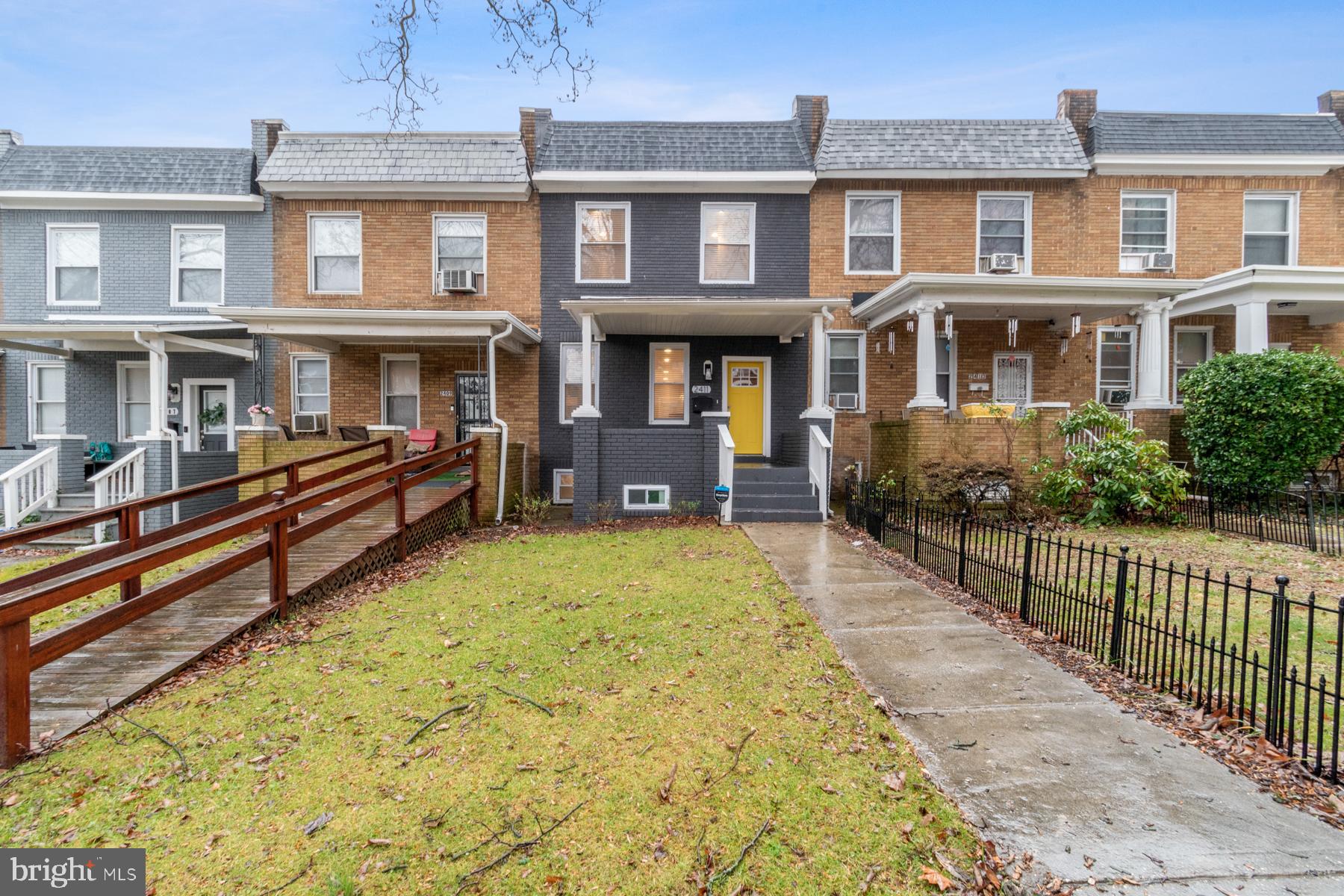 GREENSPRING - Residential