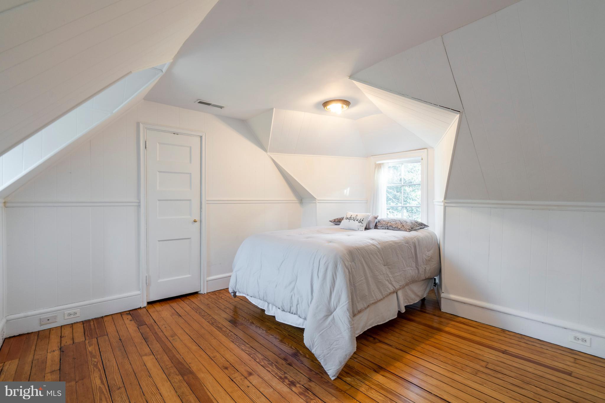 MERION STATION - Residential