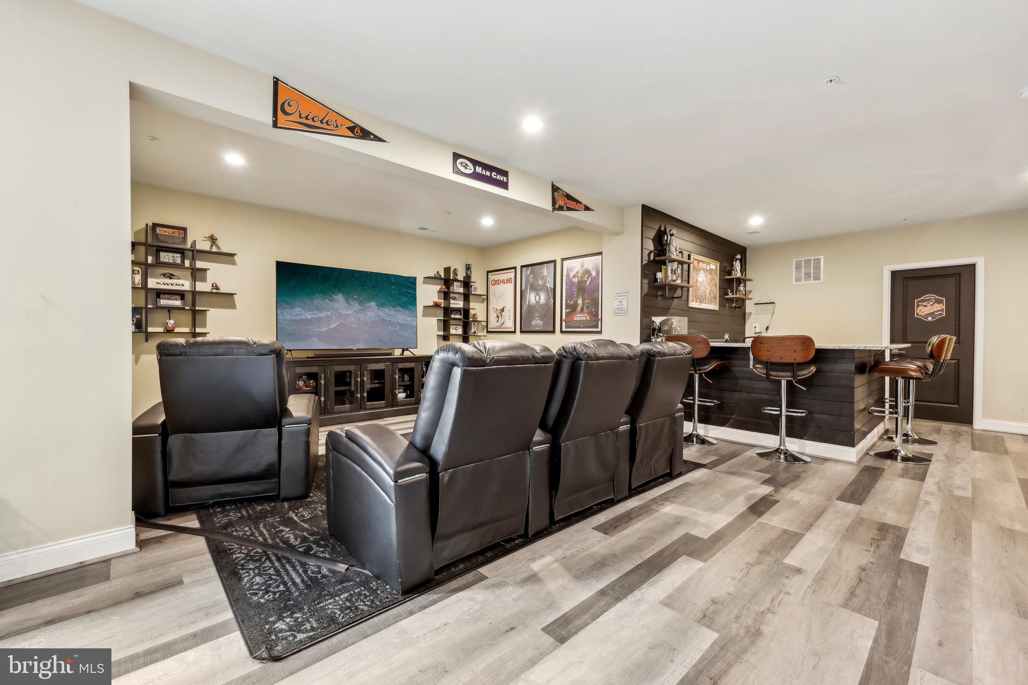 OAK CREEK CLUB - Residential