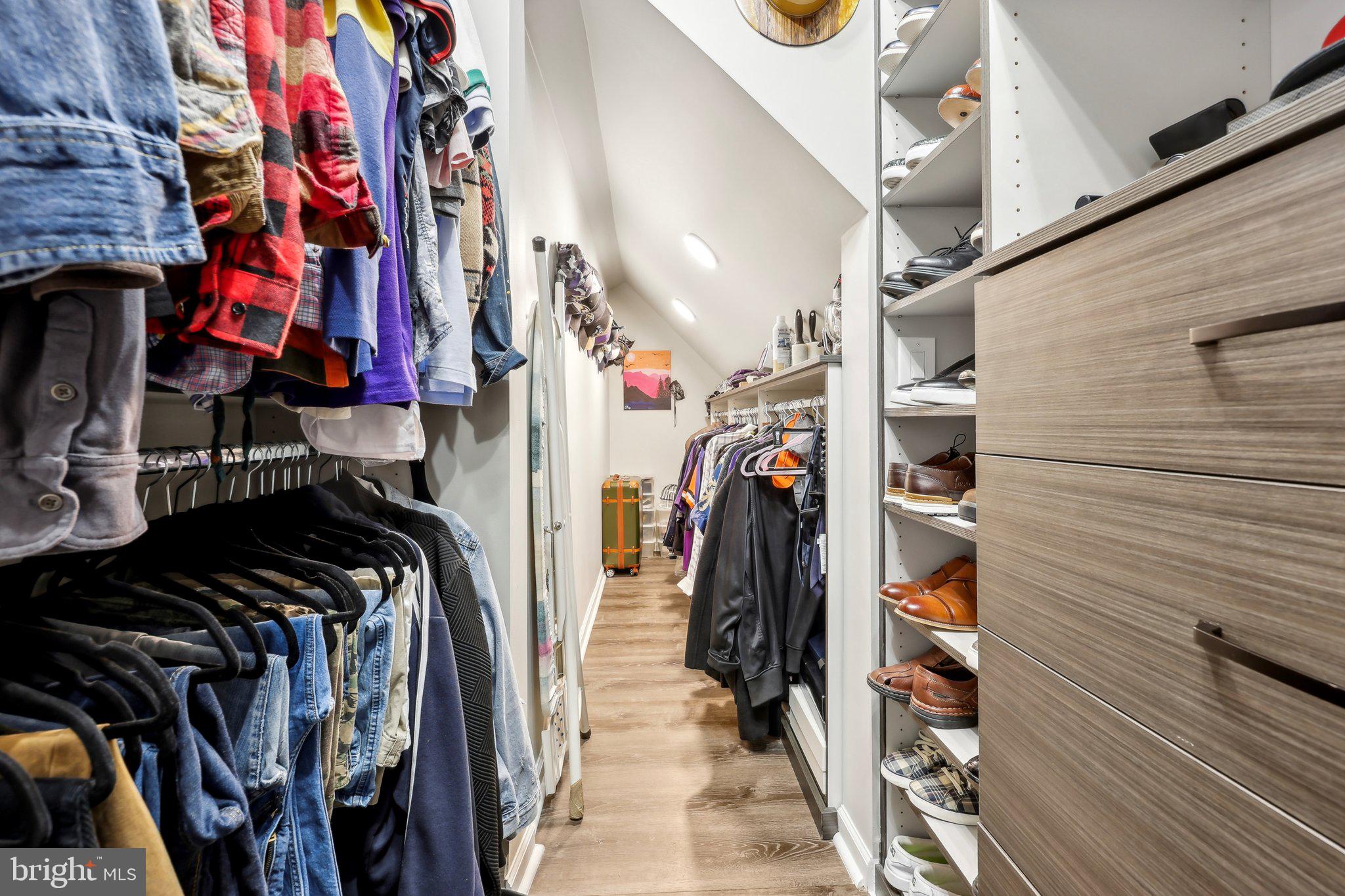 OAK CREEK CLUB - Residential