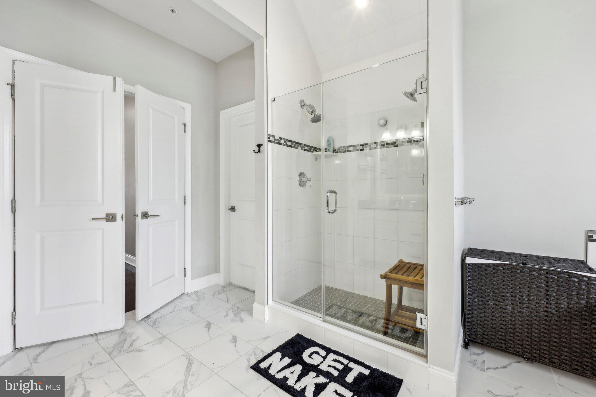 OAK CREEK CLUB - Residential