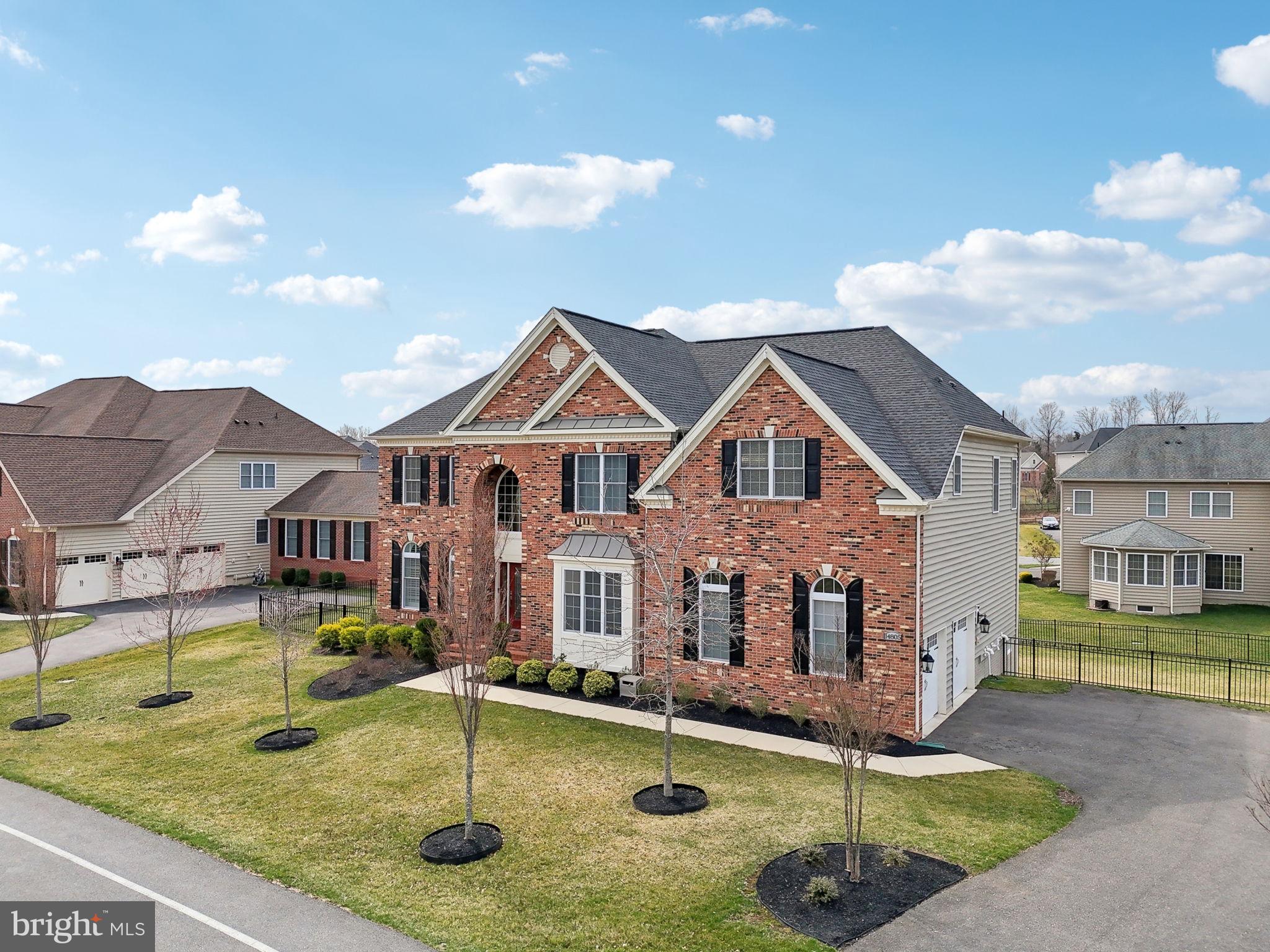 OAK CREEK CLUB - Residential