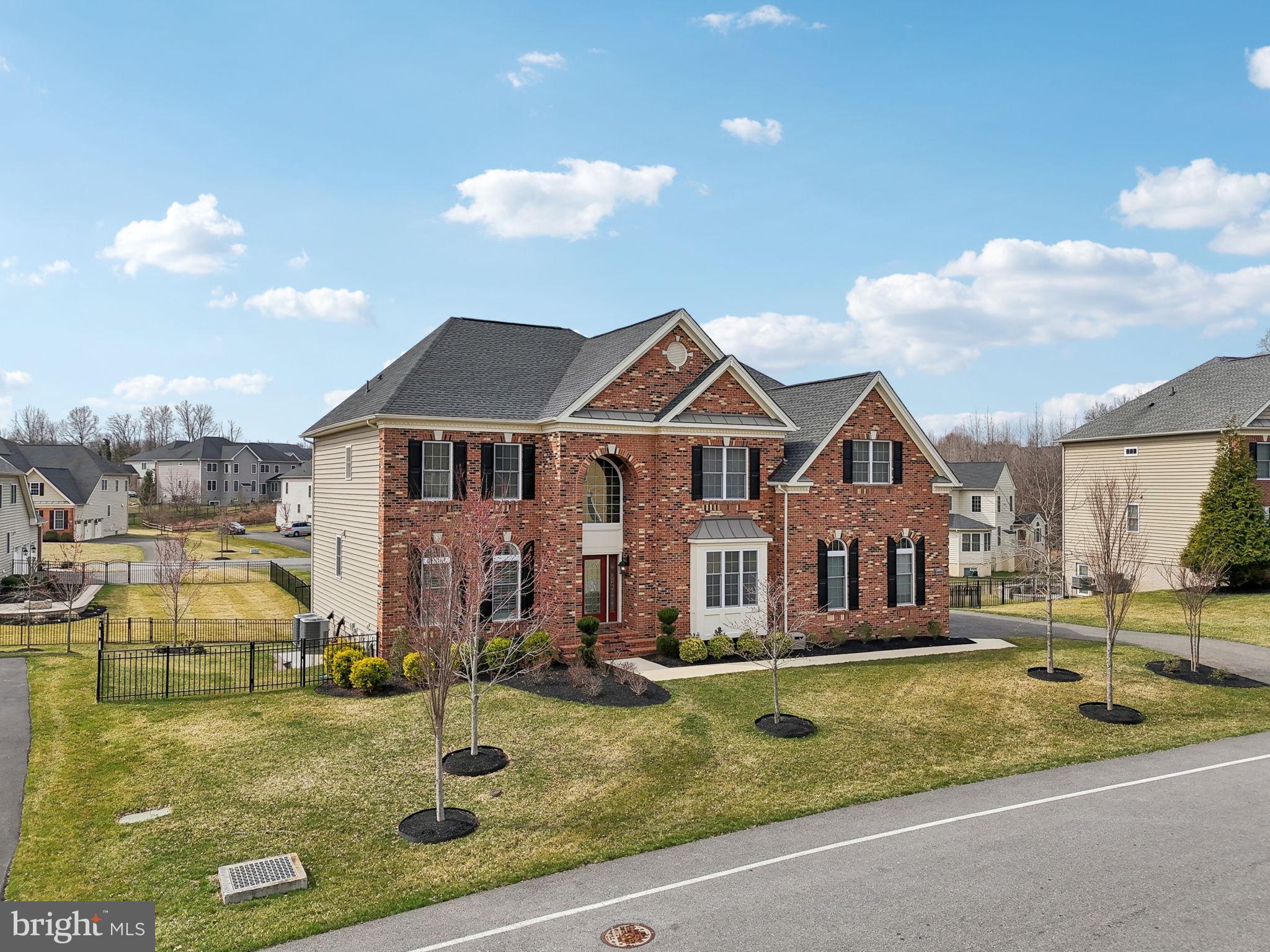 OAK CREEK CLUB - Residential