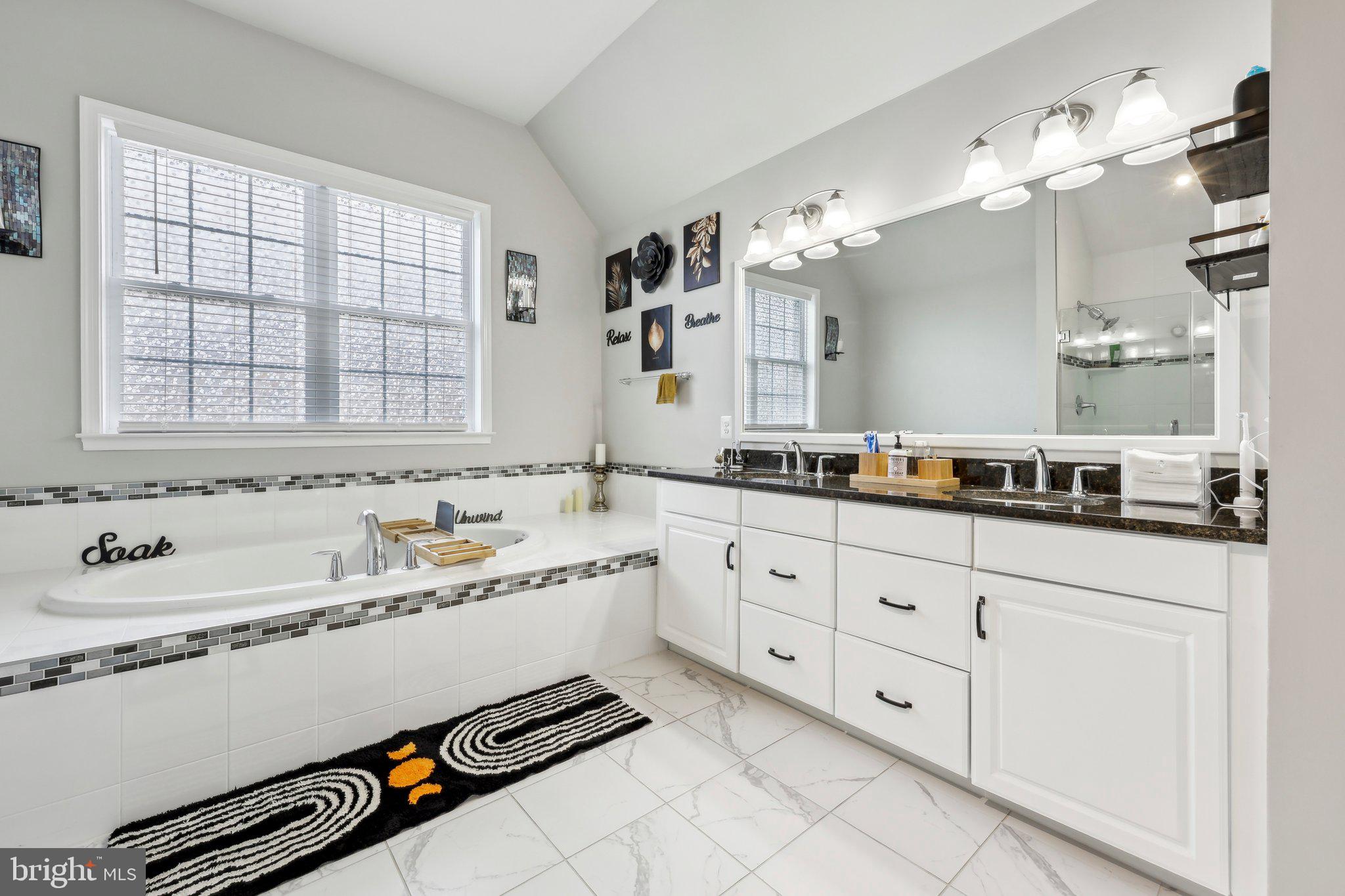 OAK CREEK CLUB - Residential