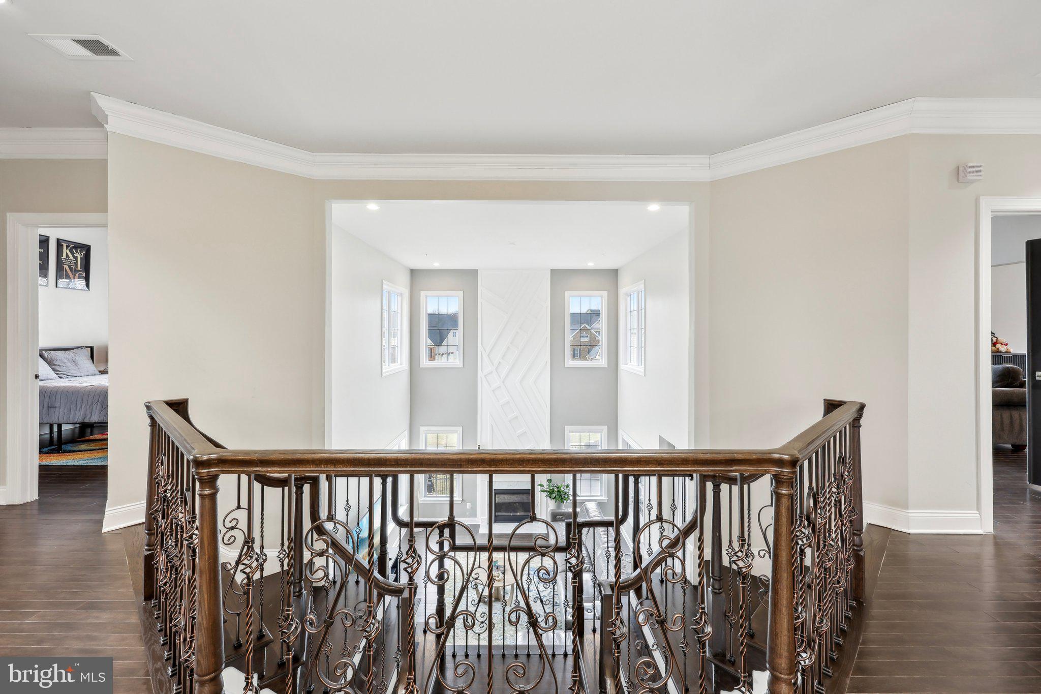 OAK CREEK CLUB - Residential