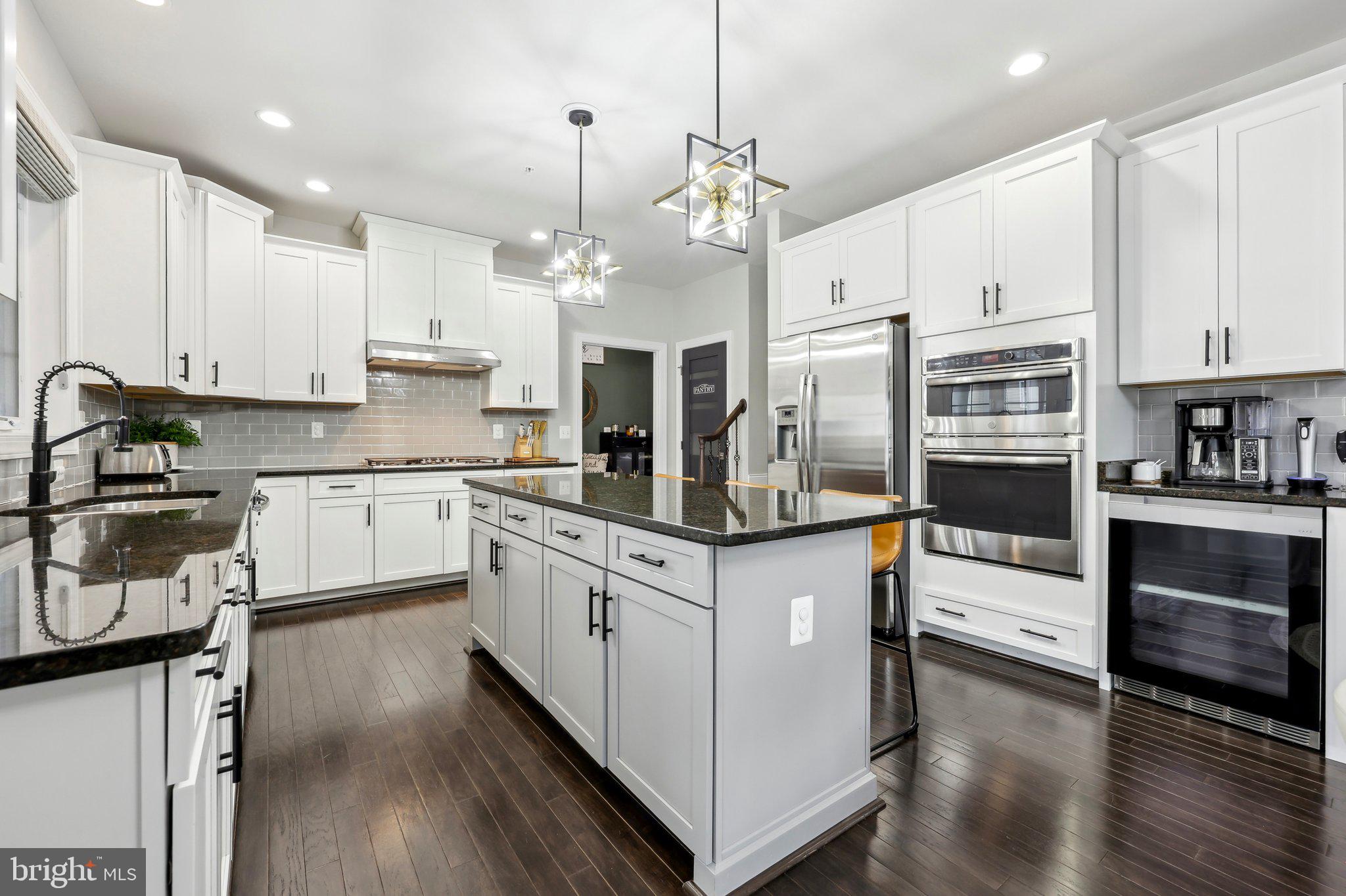 OAK CREEK CLUB - Residential