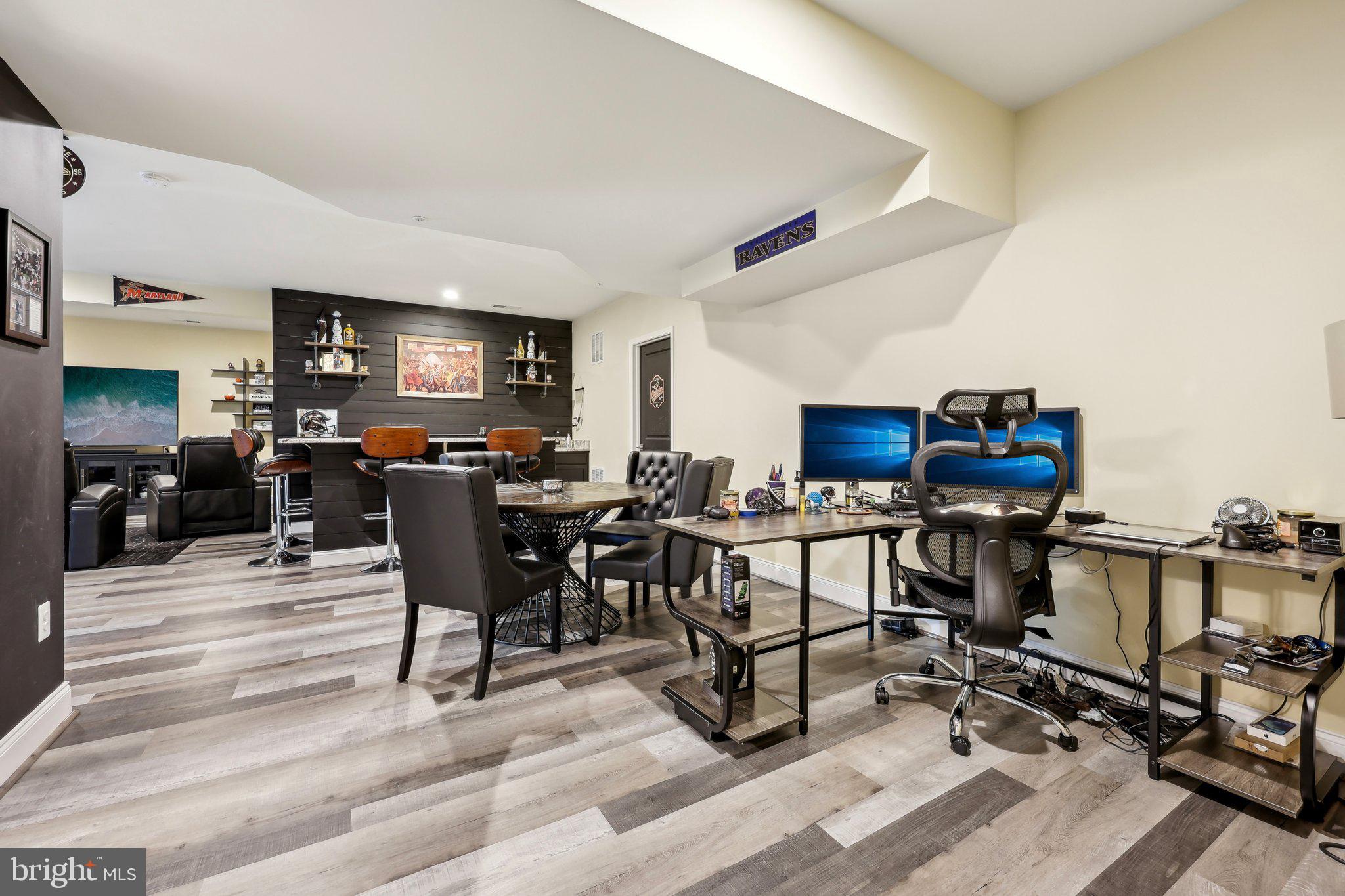 OAK CREEK CLUB - Residential