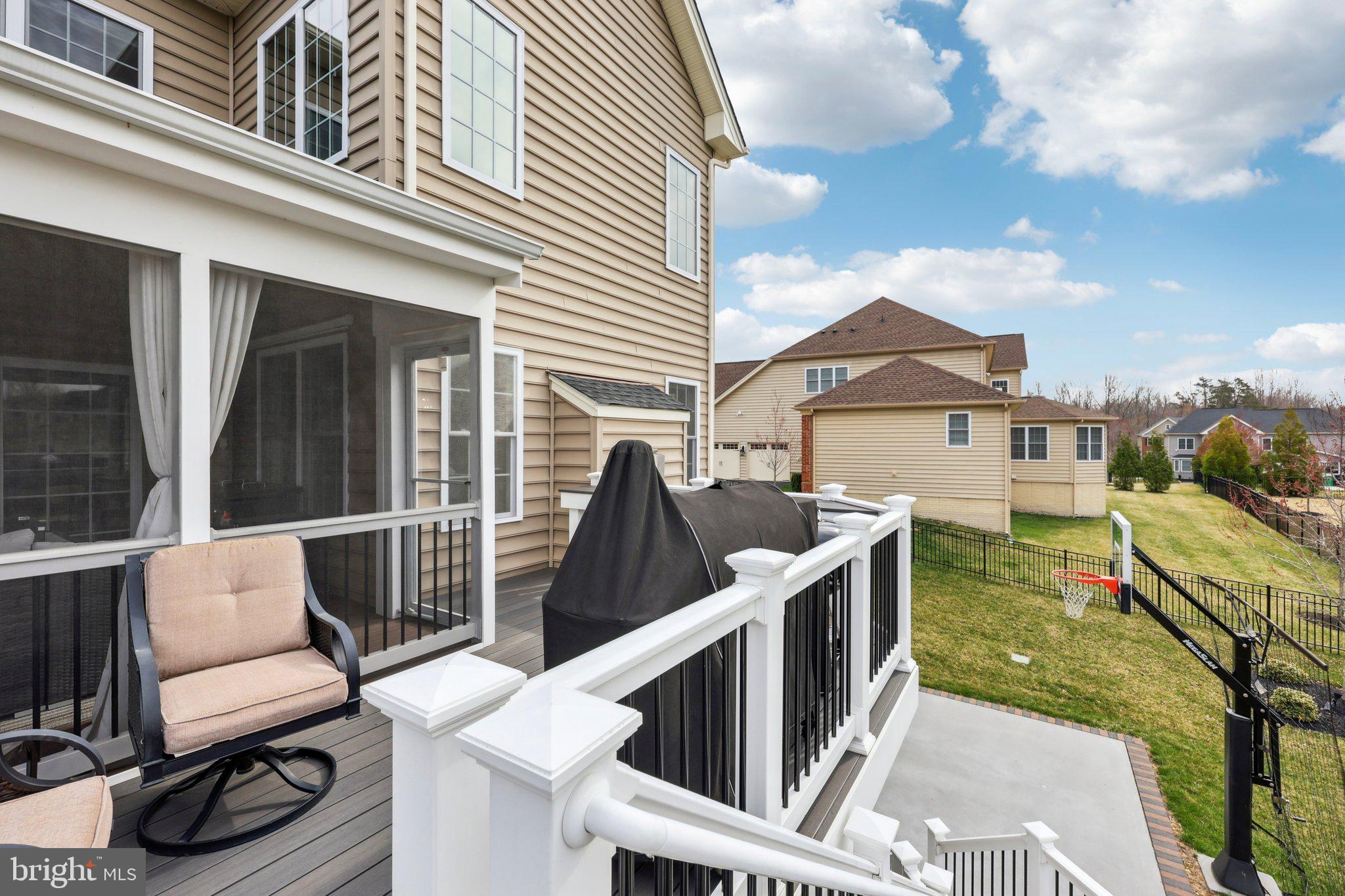 OAK CREEK CLUB - Residential