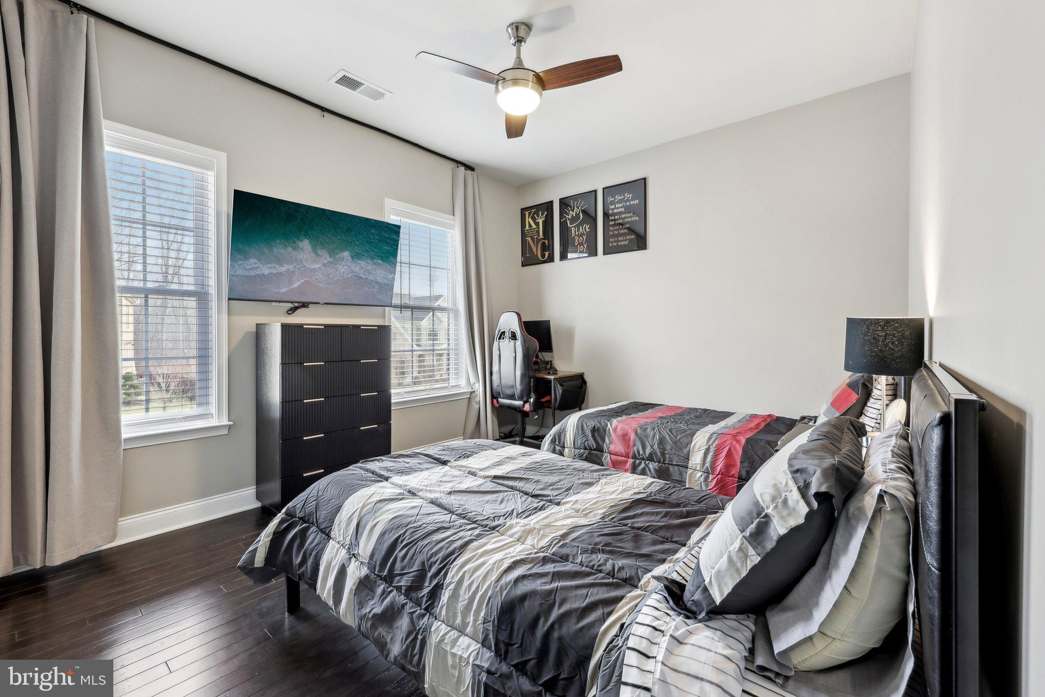 OAK CREEK CLUB - Residential