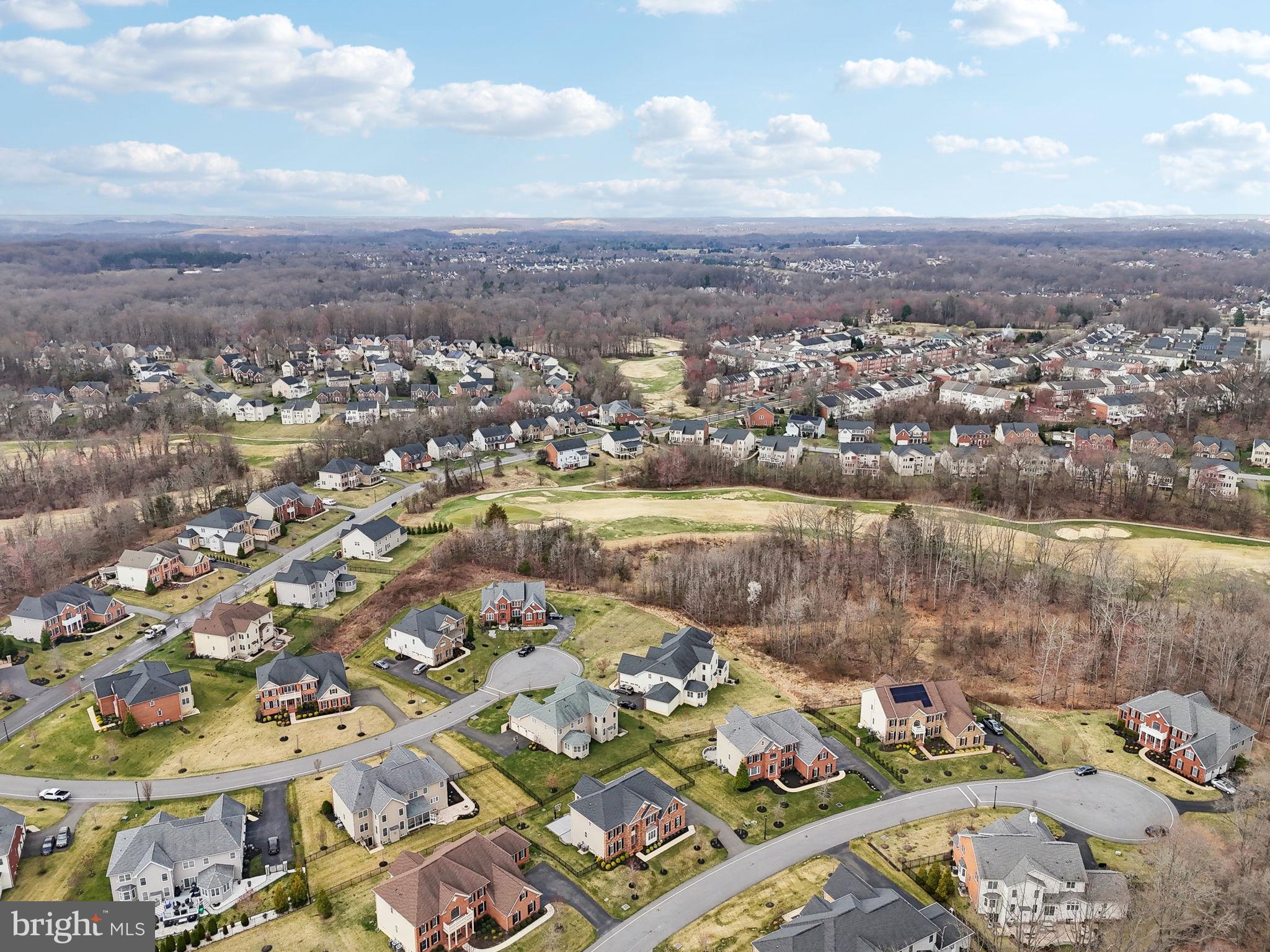 OAK CREEK CLUB - Residential