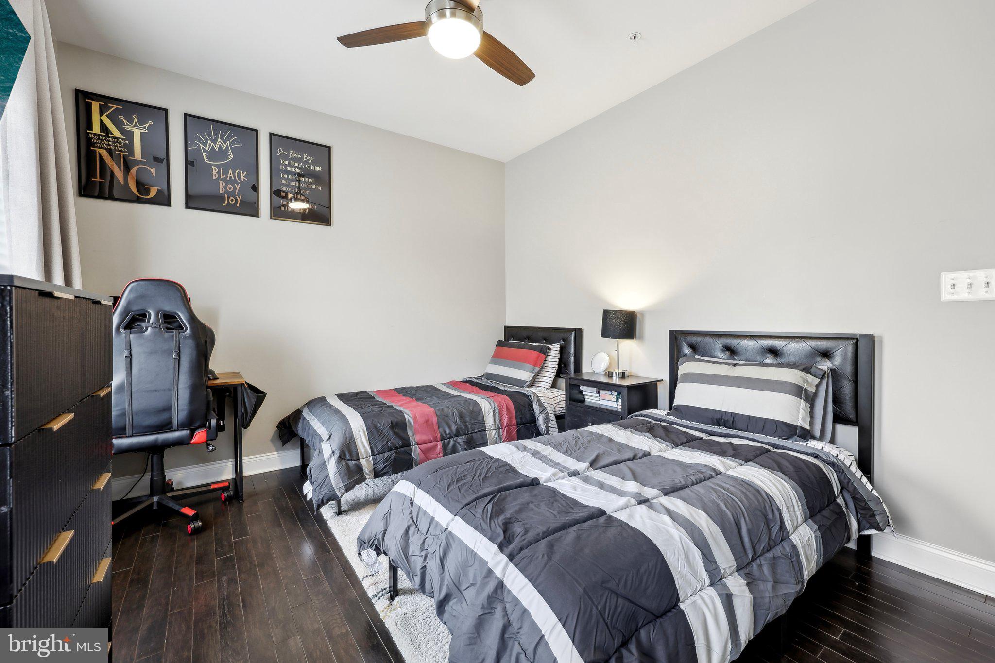 OAK CREEK CLUB - Residential