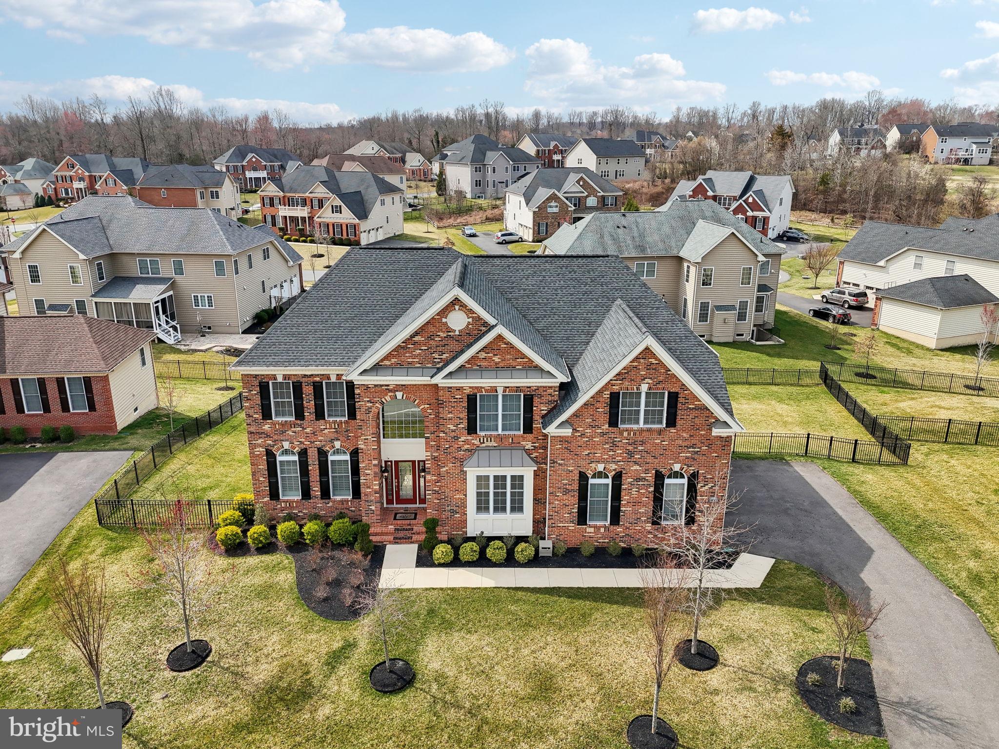 OAK CREEK CLUB - Residential