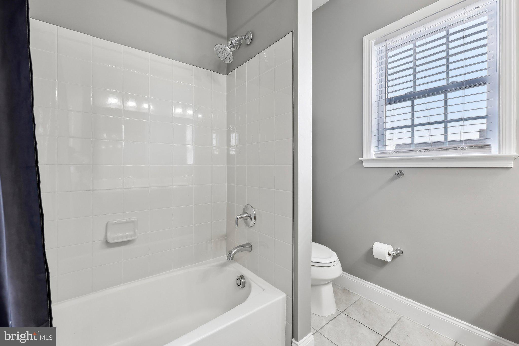 OAK CREEK CLUB - Residential