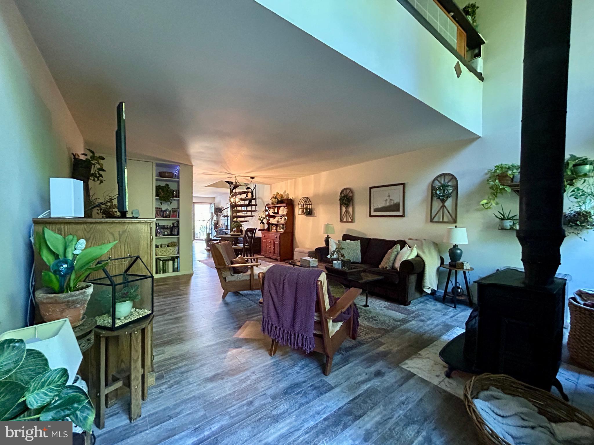 VILLAGE II - Residential