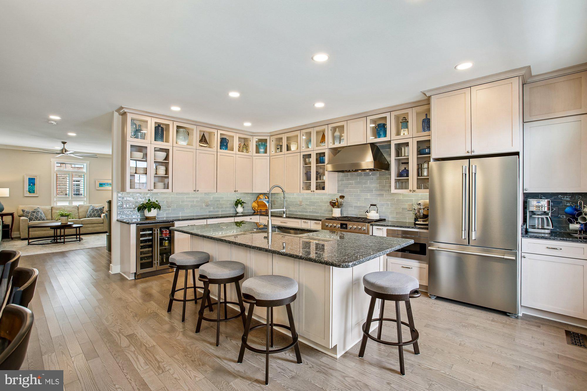 125 FORTNIGHTLY BOULEVARD