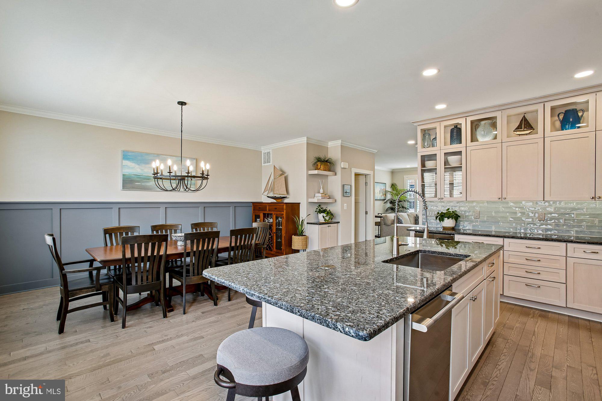 125 FORTNIGHTLY BOULEVARD