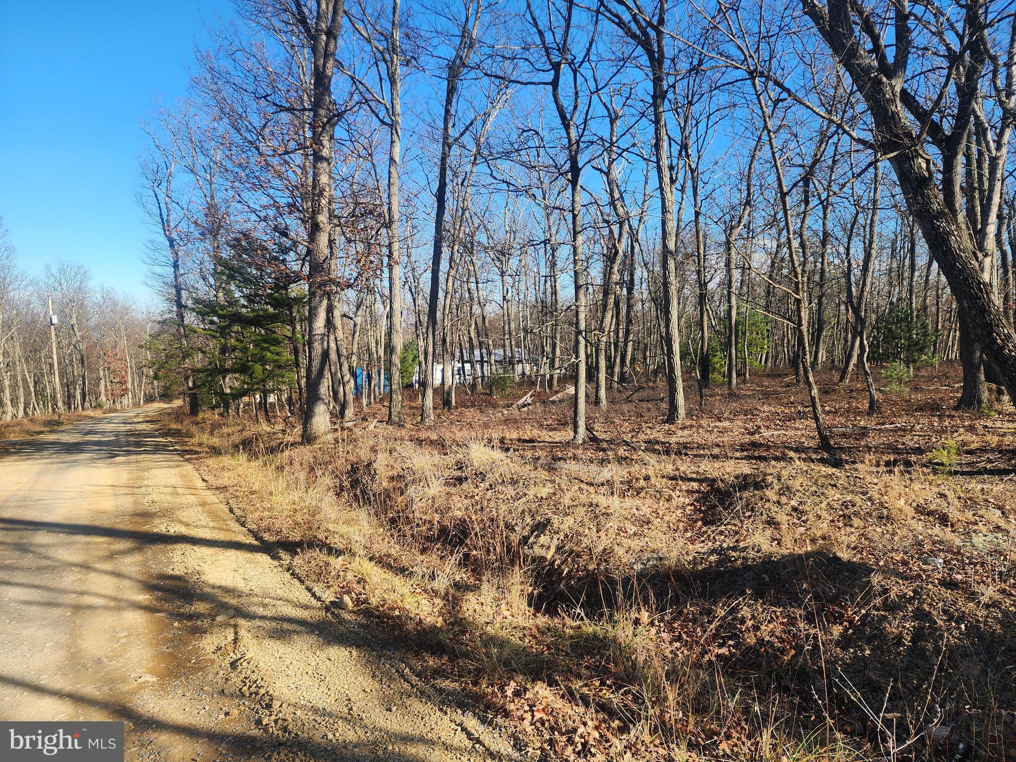 STAGECOACH STOP @ CAPON BRIDGE - Land