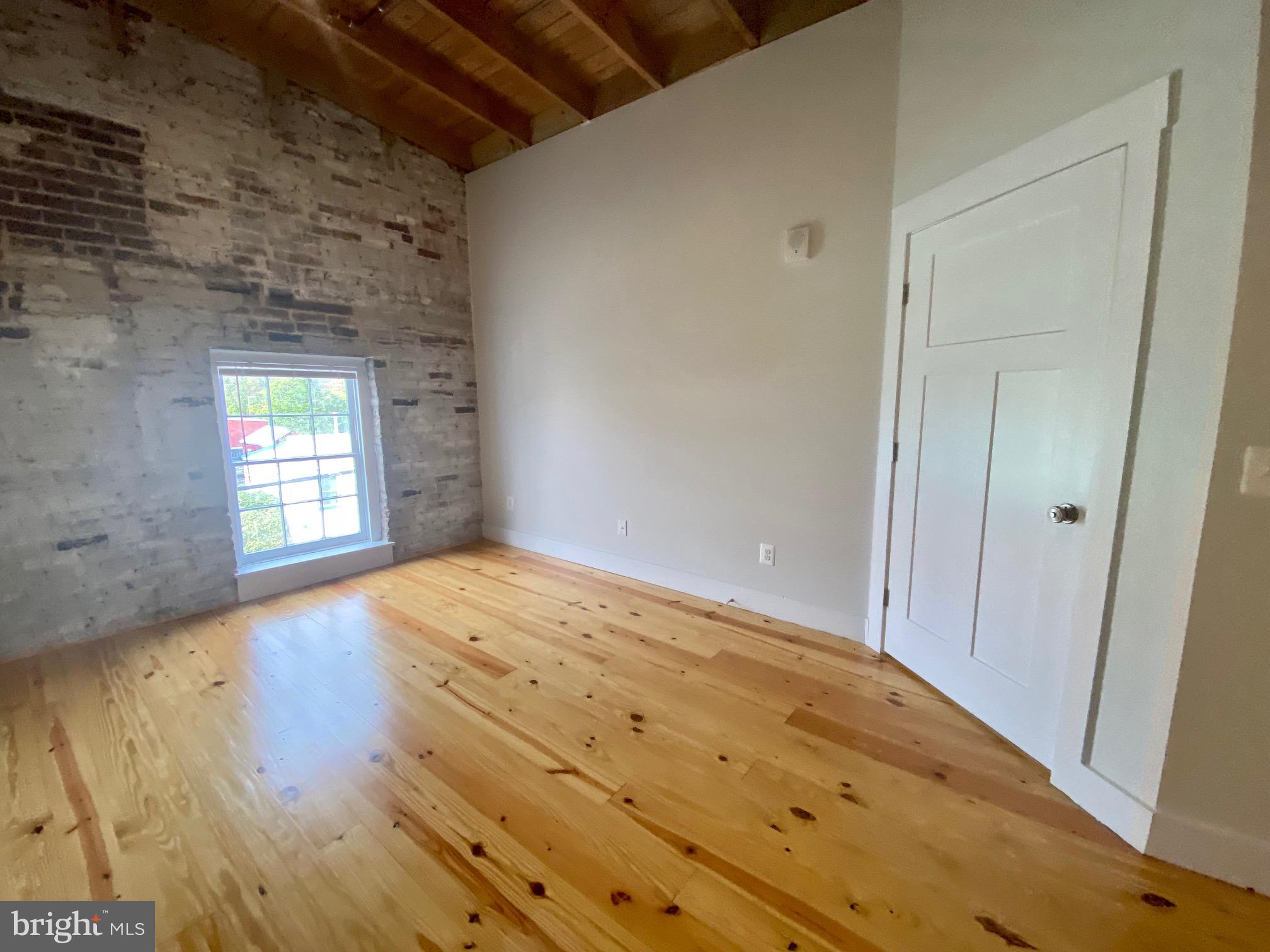 DOWNTOWN FREDERICKSBURG - Residential Lease