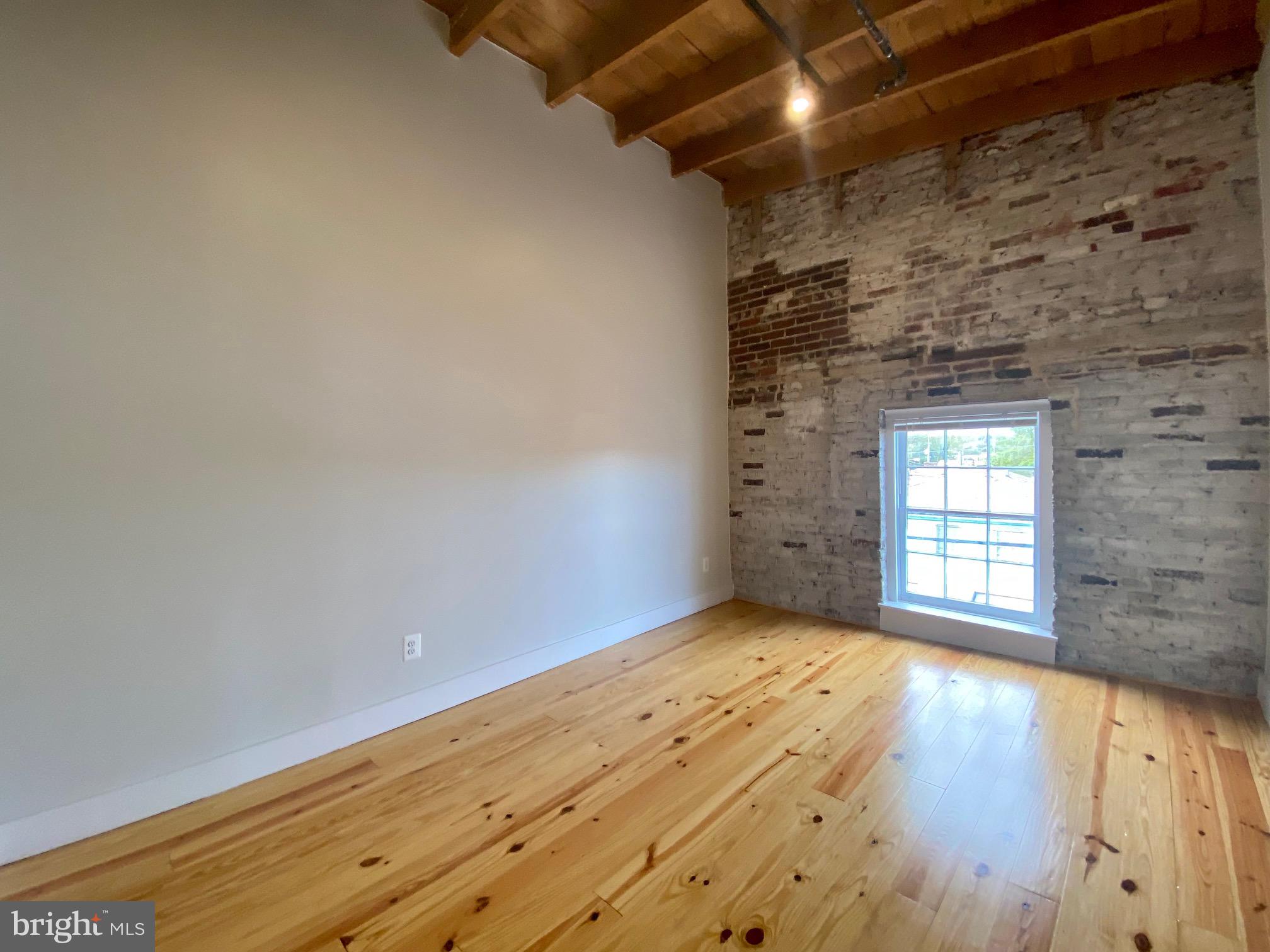 DOWNTOWN FREDERICKSBURG - Residential Lease