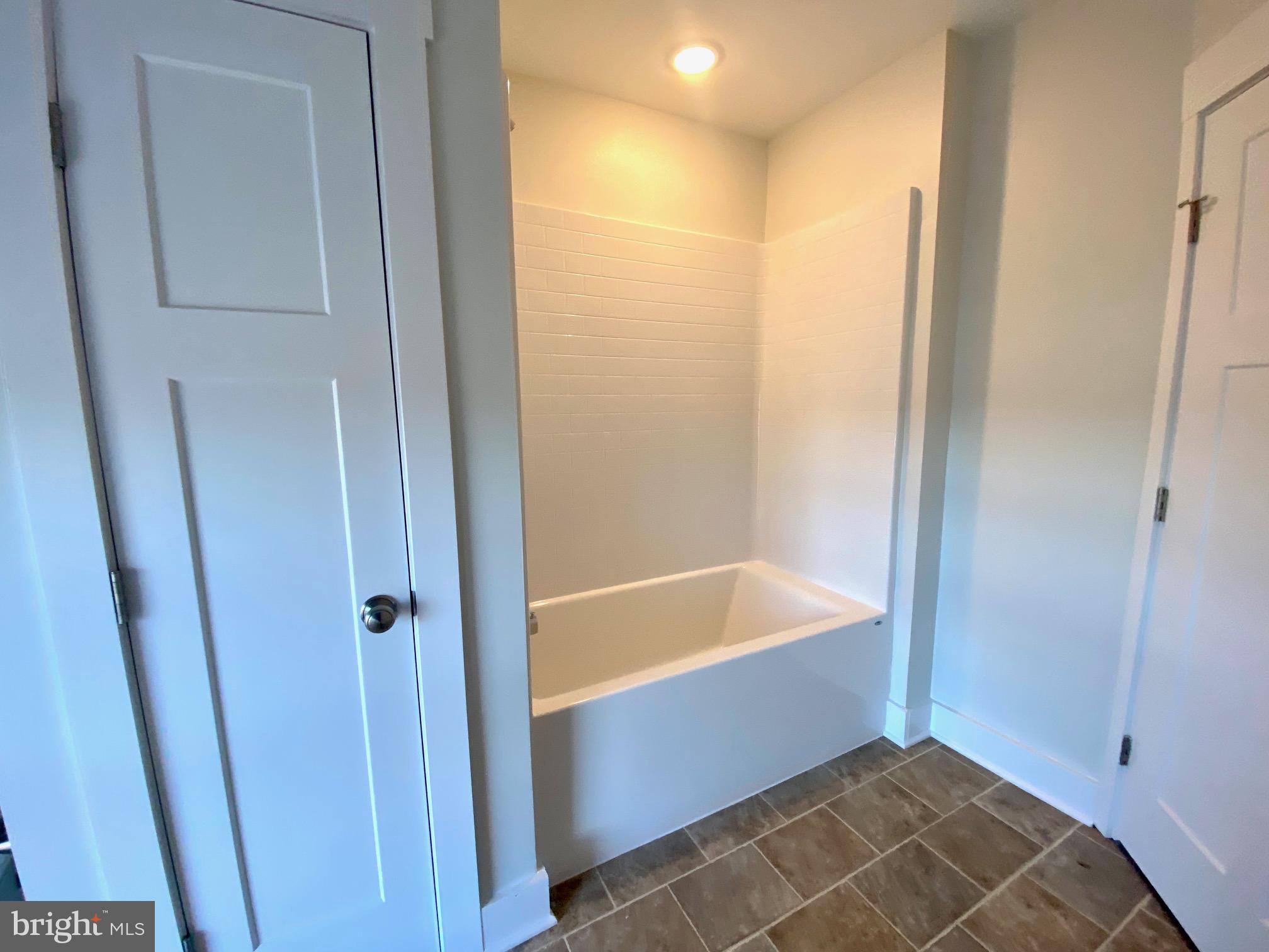 DOWNTOWN FREDERICKSBURG - Residential Lease