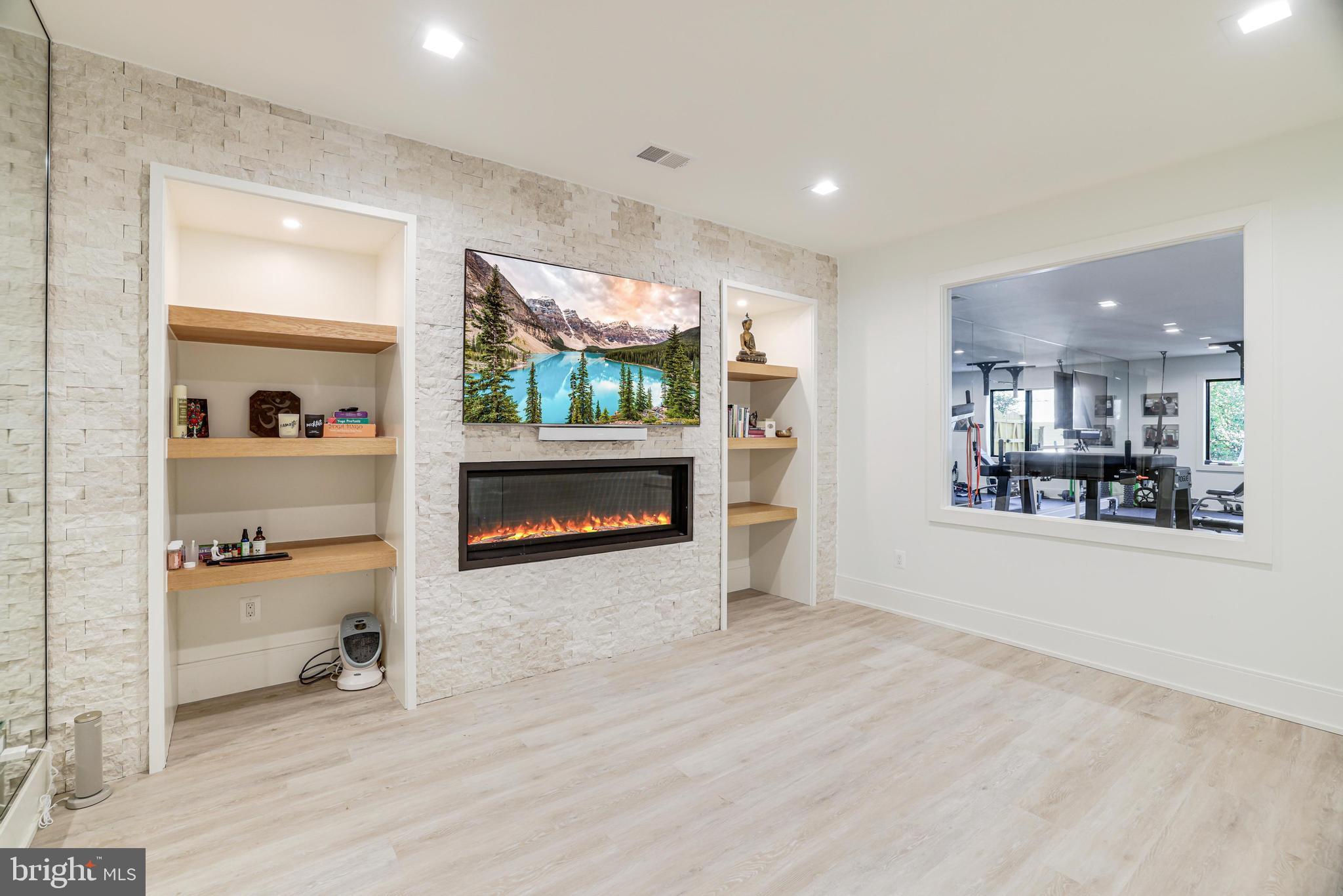 FOREST VILLA - Residential