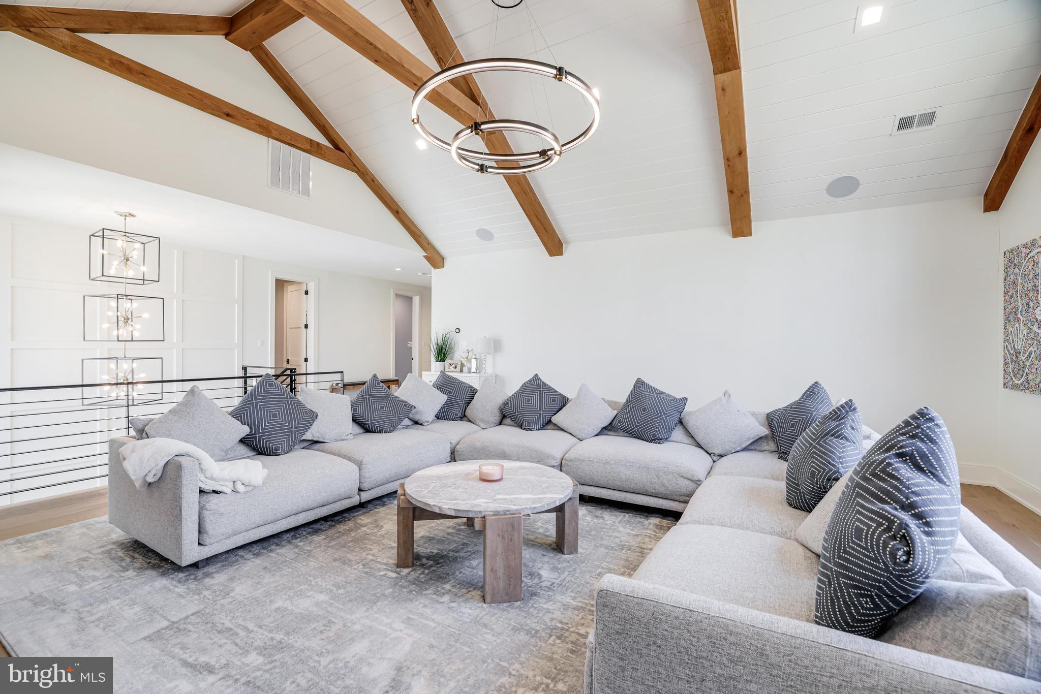 FOREST VILLA - Residential