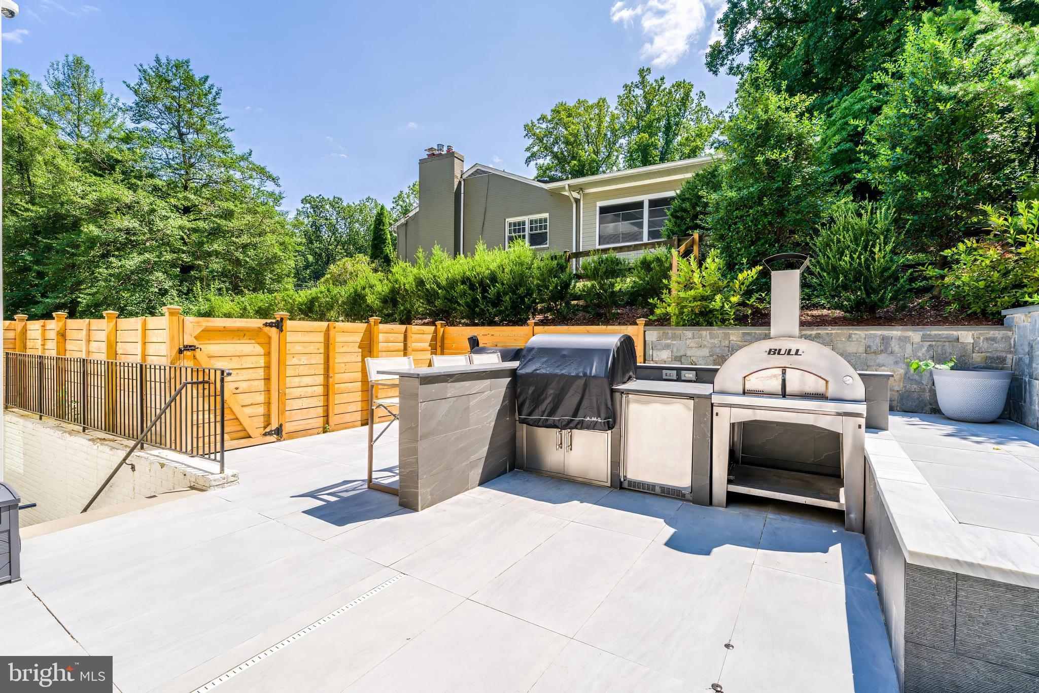 FOREST VILLA - Residential