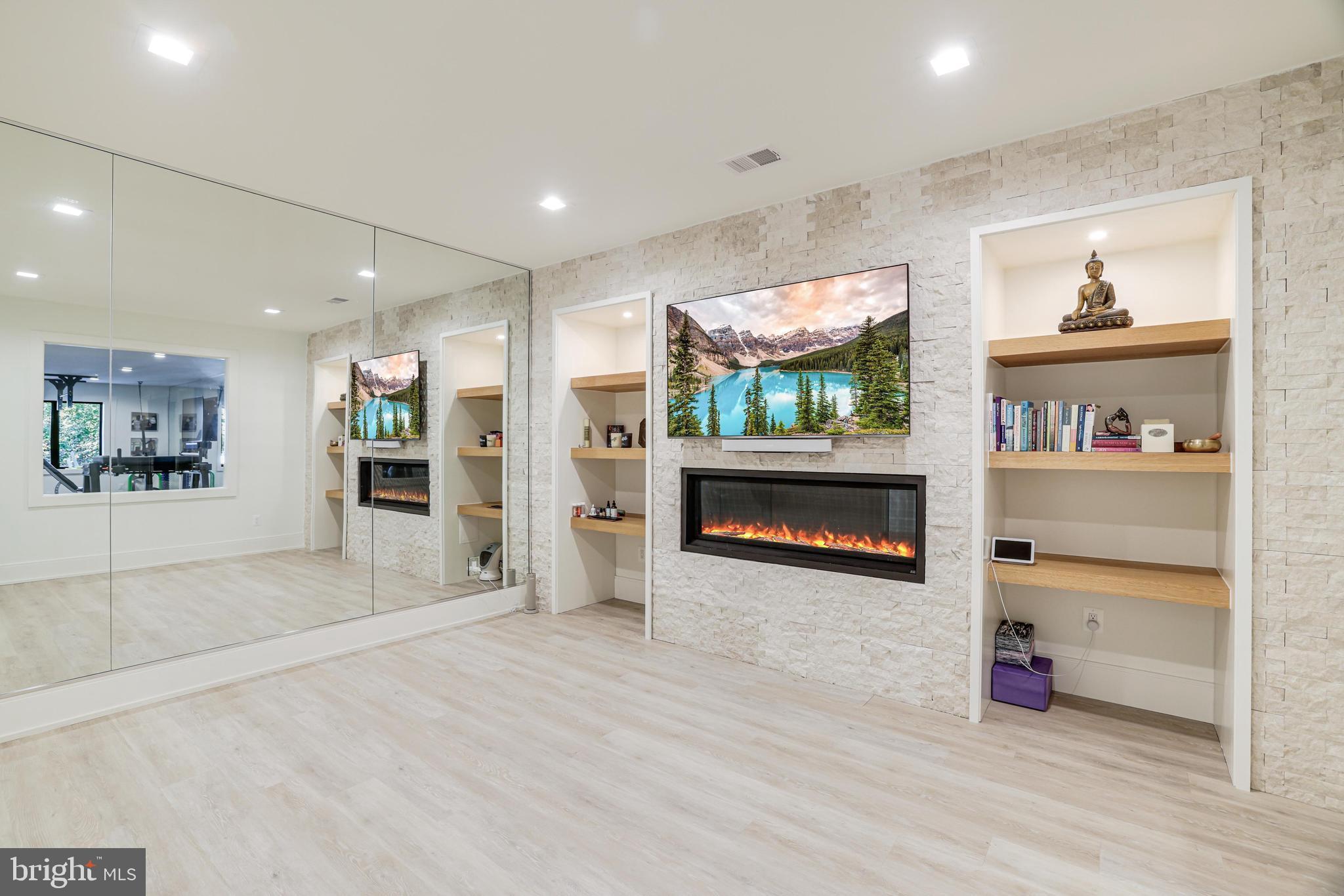 FOREST VILLA - Residential